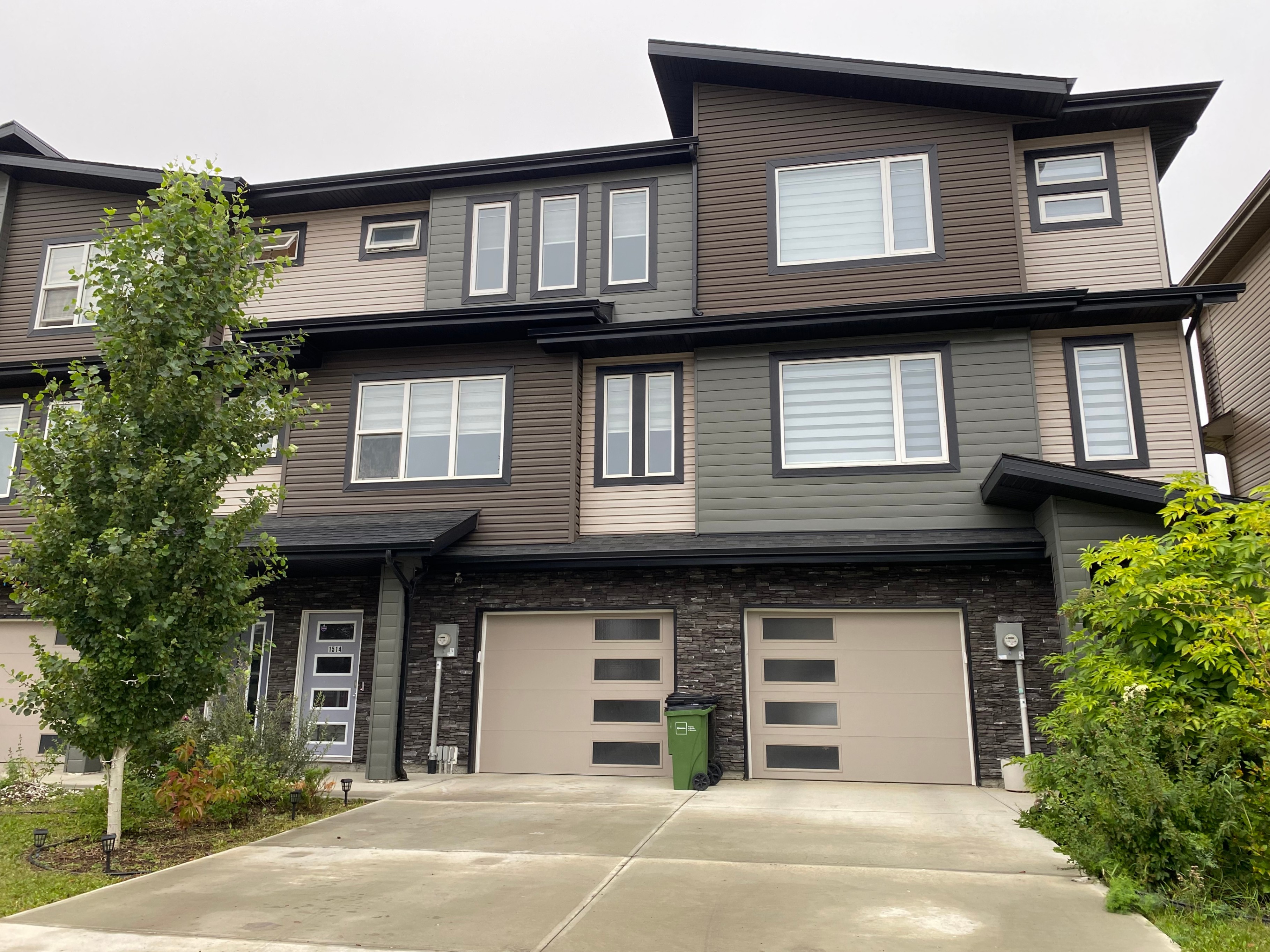 ★⛪★ Townhouse for Rent – 3Bed, 2.5Bath, Attach Garage– $2275 ★⛪★