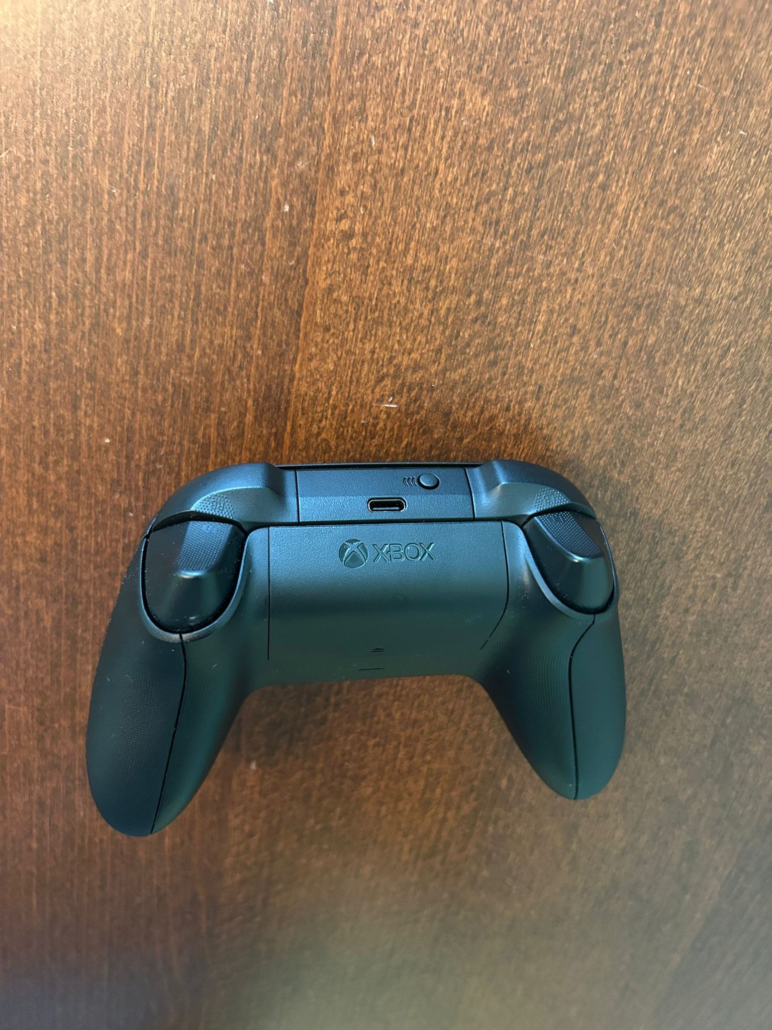Xbox Wireless Bluetooth Controller - photo 2