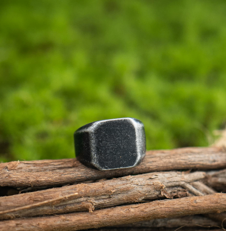 Square Signet Ring - photo 4