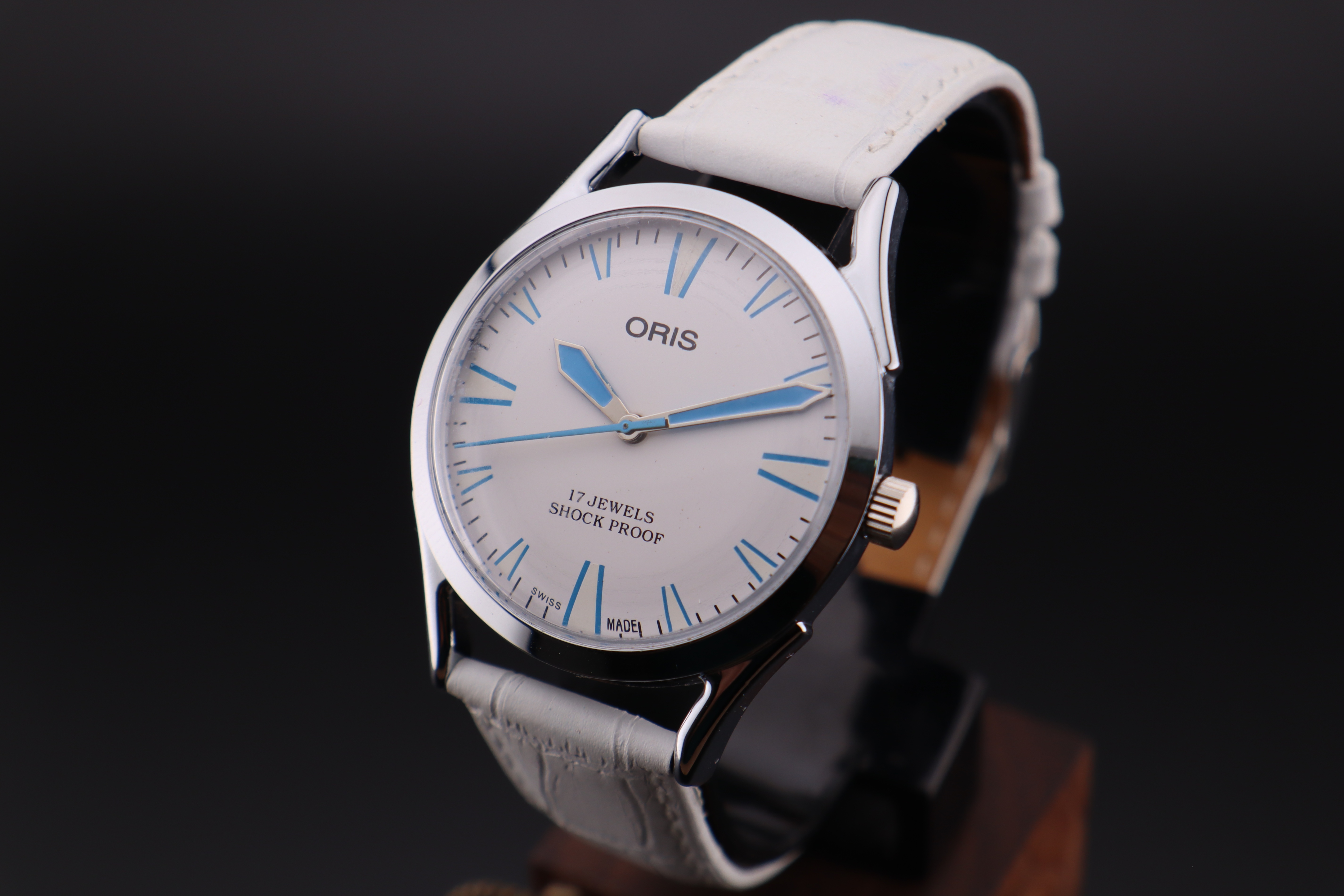Vintage Oris Swiss ST-96 Hand Wind Mechanical Men's Watch - photo 3