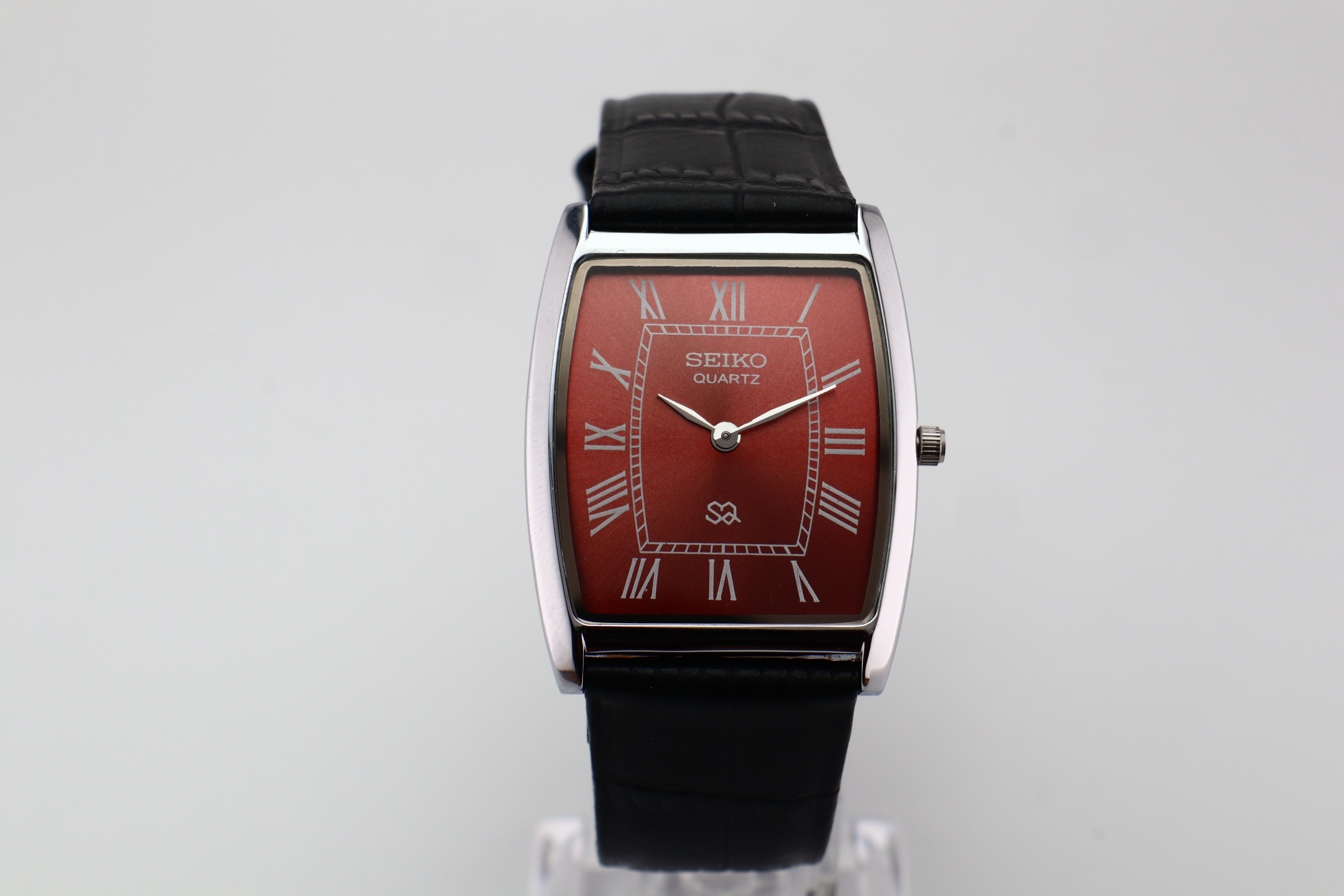 Refurbished Vintage Barrel Tank Men’s Watch - photo 2