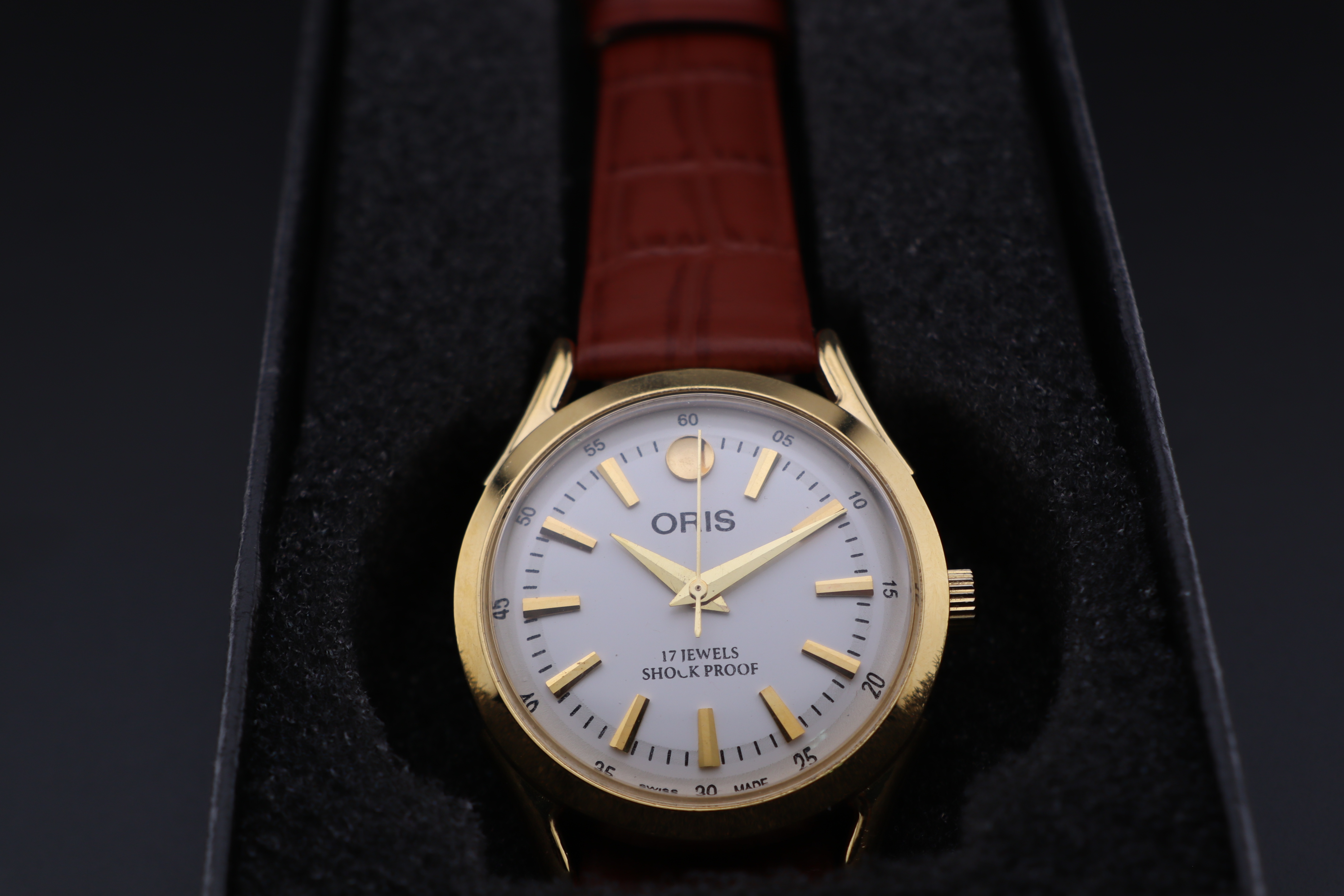 Vintage Oris Swiss ST-96 Hand Wind Mechanical Men's Watch - photo 4