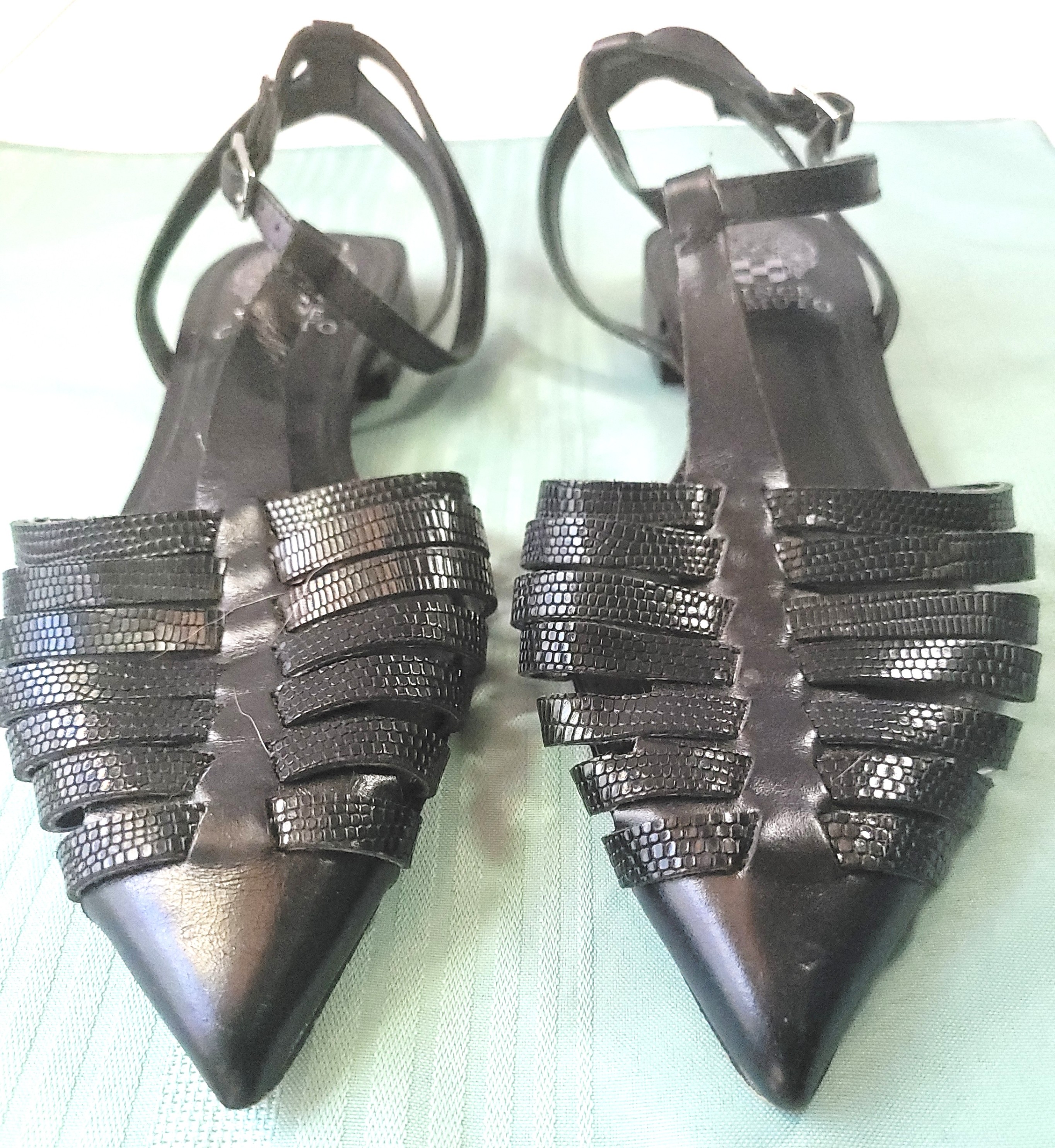 Vince Camuto Black Caleren Cutout Pointed Toe Flats Size 8M