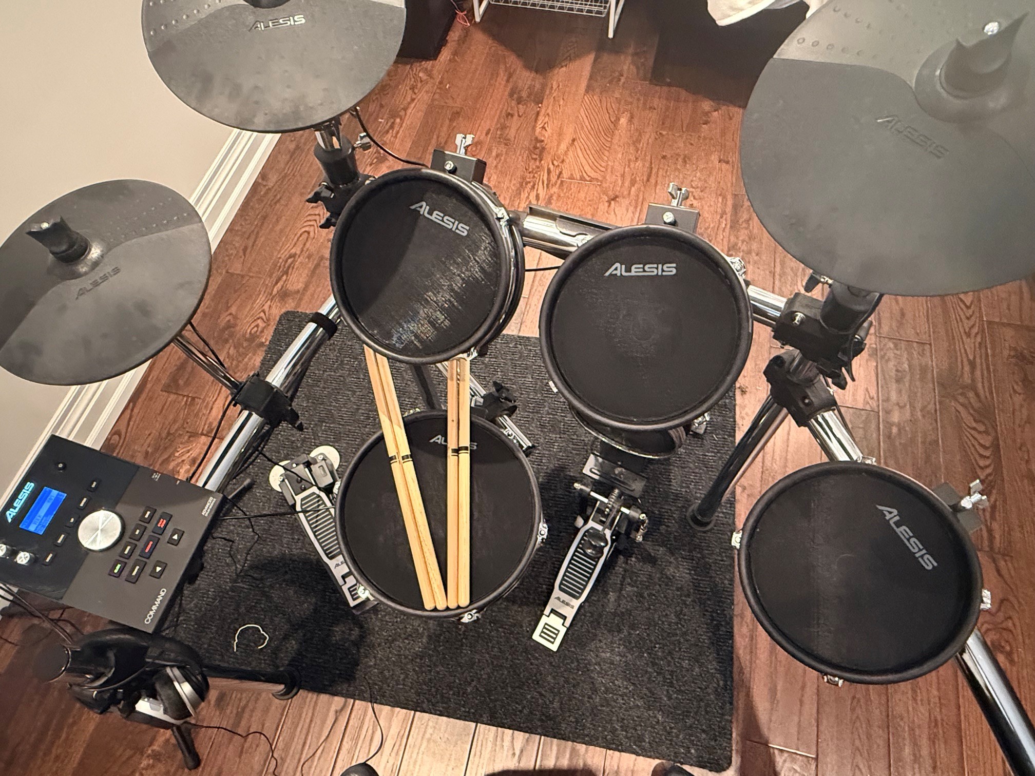 Drum Set: Alesis Command Mesh Kit - photo 2