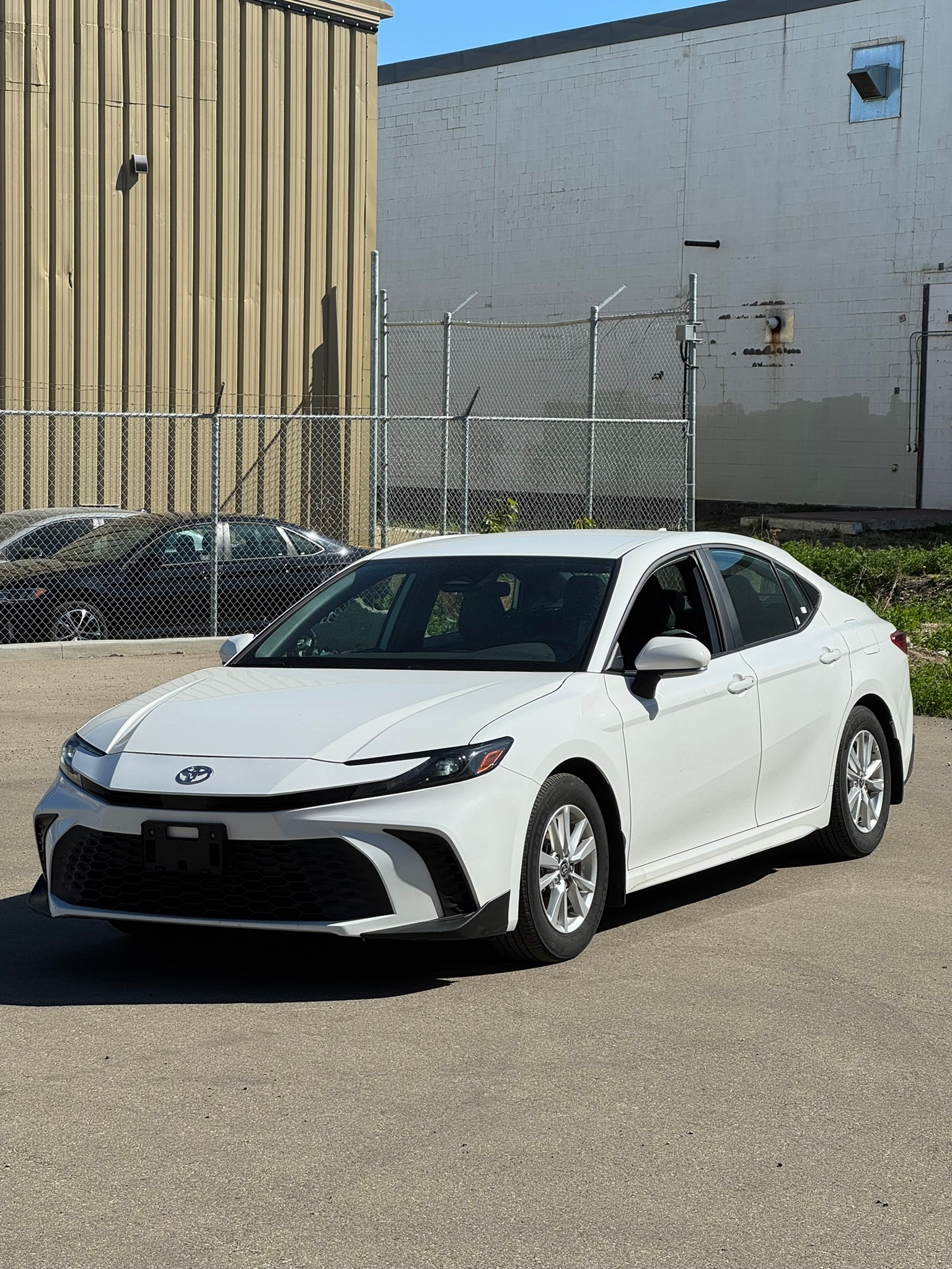 2025 Toyota Camry Hybrid SE - Fully Inspected - photo 4