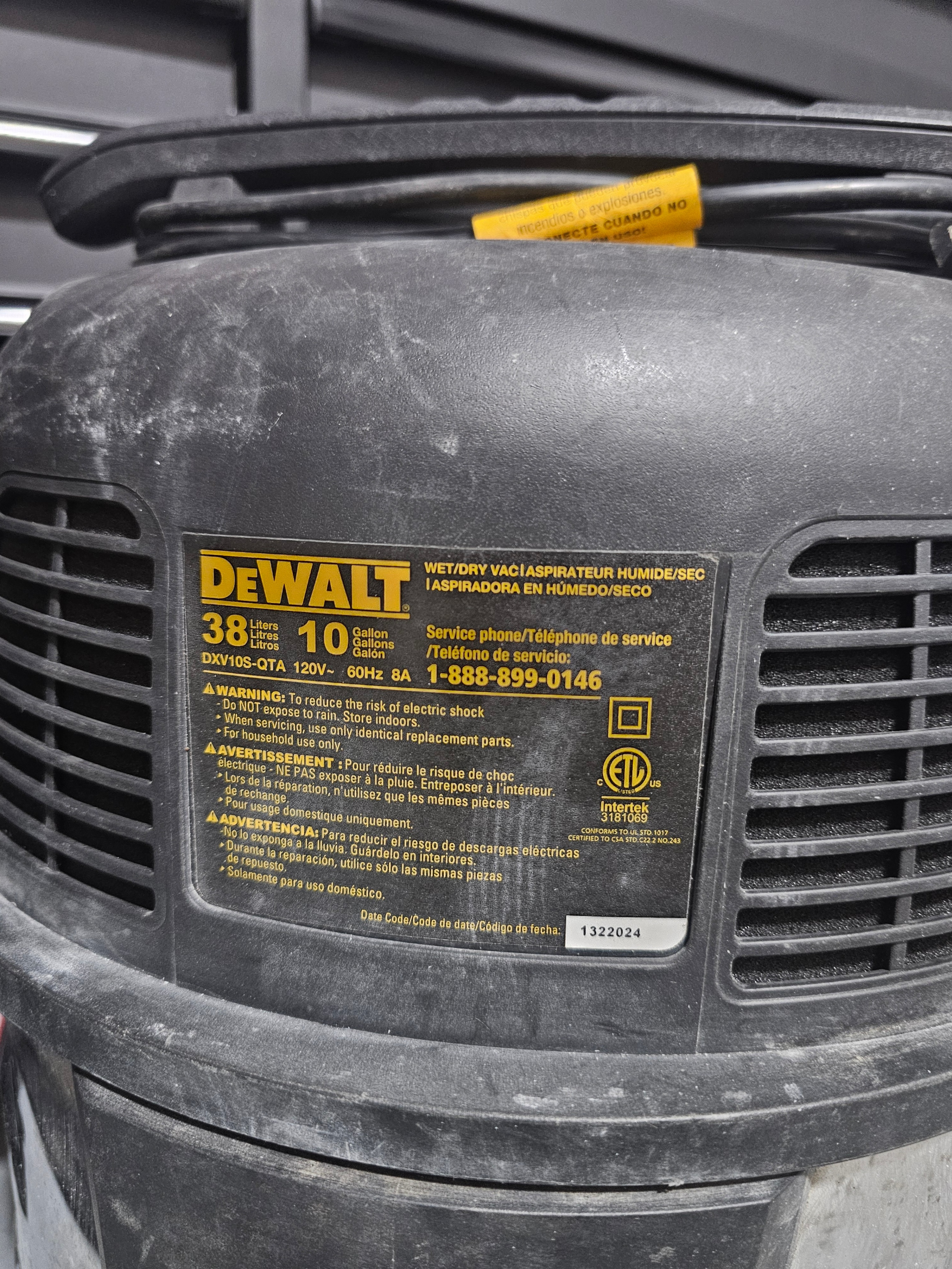 DEWALT 10 Gallon Wet/Dry Vacuum - photo 5