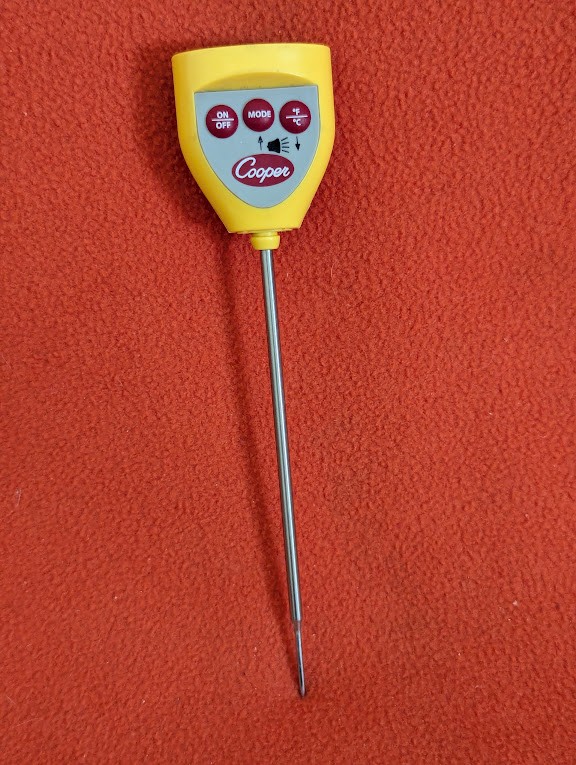 Cooper-Atkins DFP450W waterproof digital thermometer
