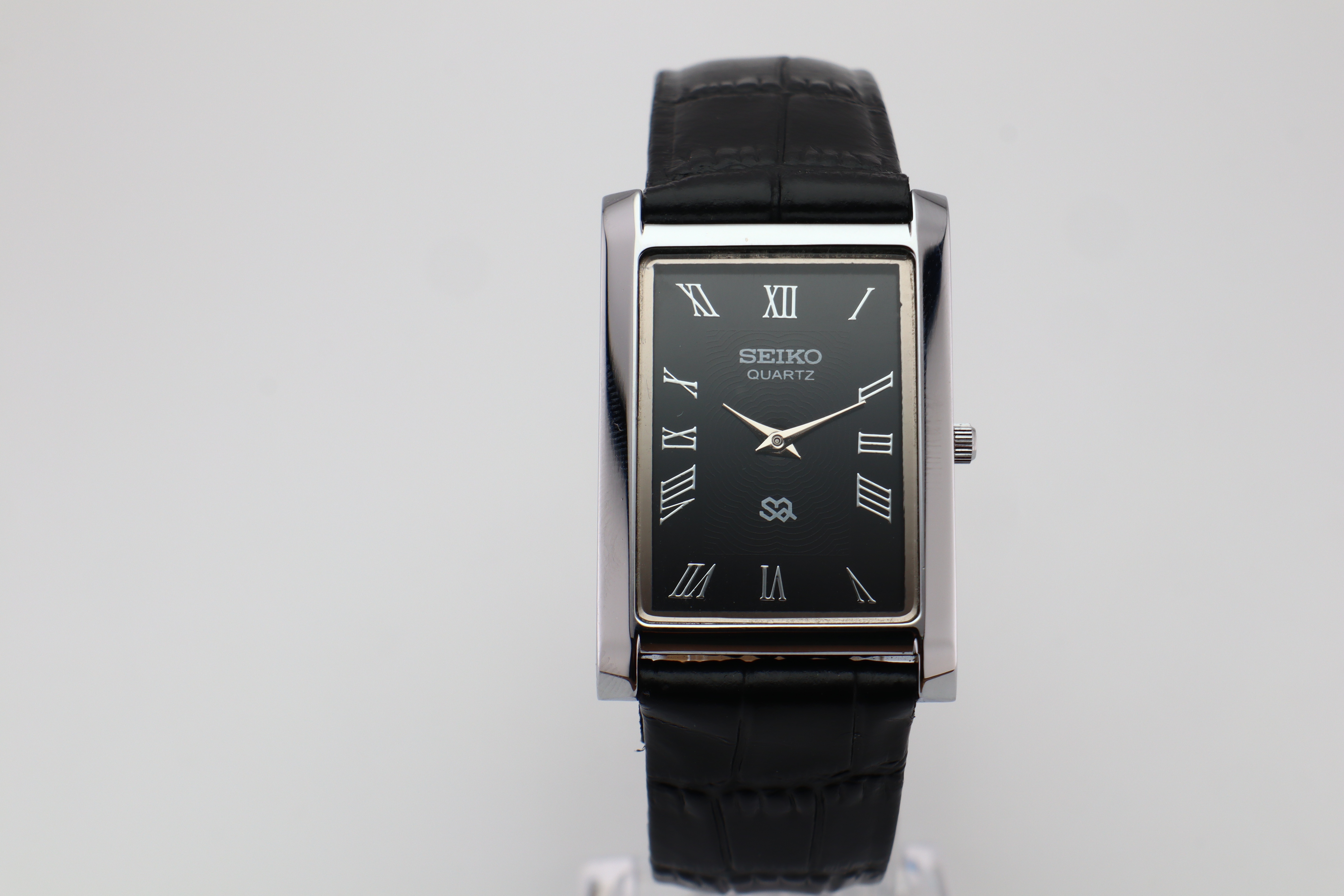 Refurbished Vintage Slim Tank Men’s Watch - photo 2