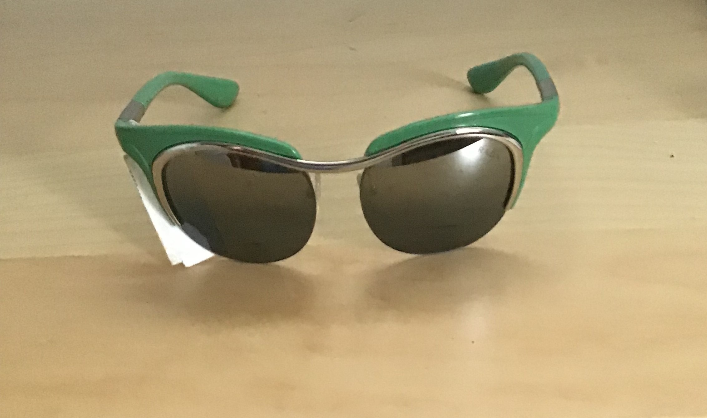 LADIES NEW PRADA CATS EYE SUNGLASSES - photo 2