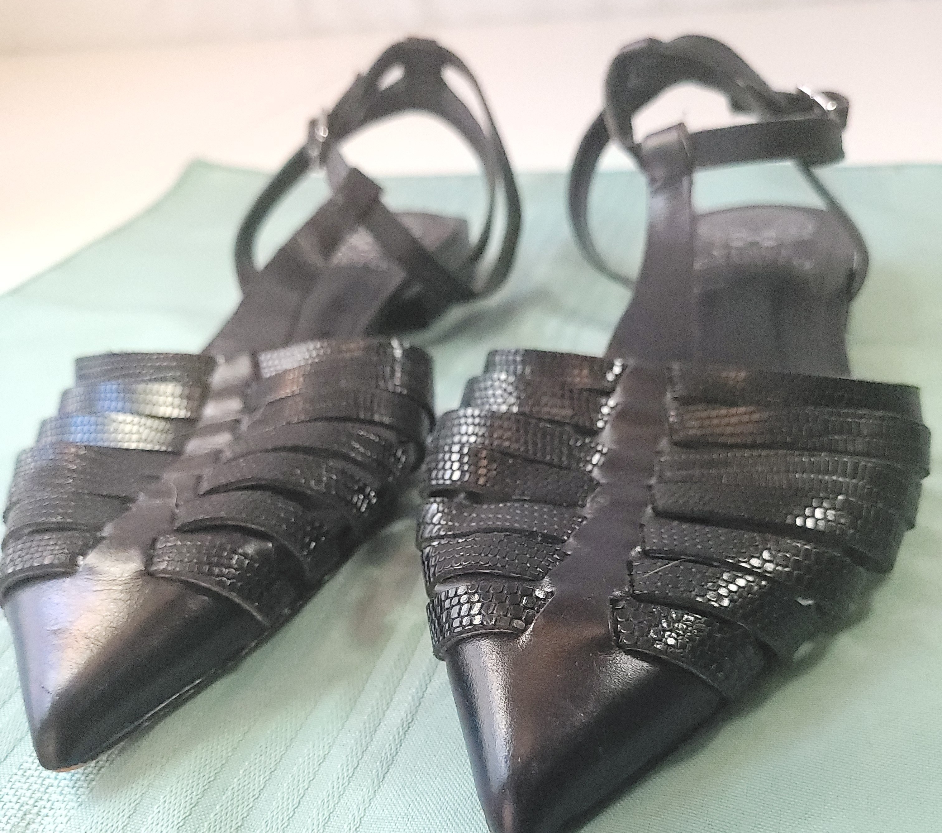 Vince Camuto Black Caleren Cutout Pointed Toe Flats Size 8M - photo 2