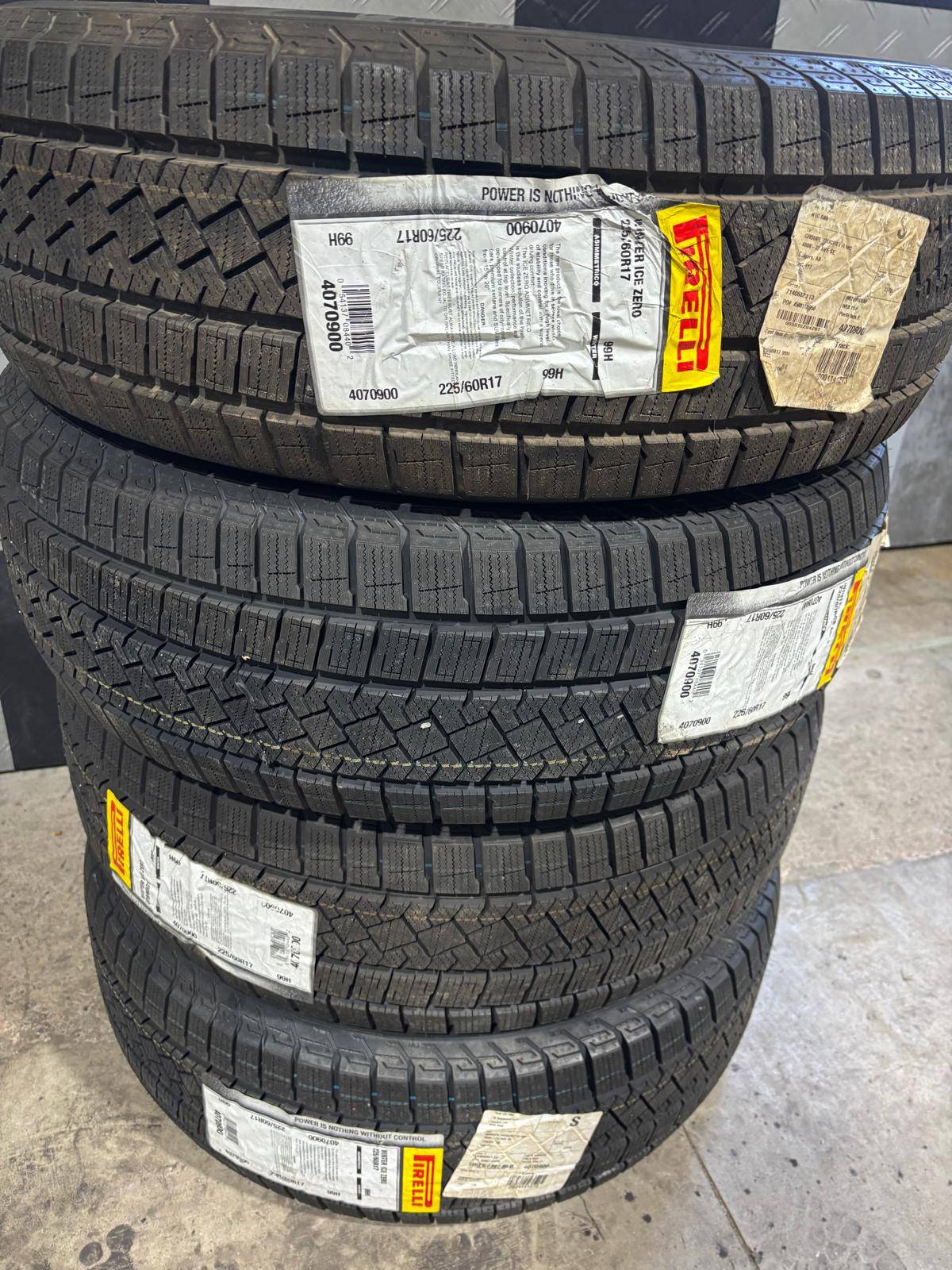 NEW 225/60/R17 Pirelli snows-RVR/Forester/Rogue/Sportage/Compass