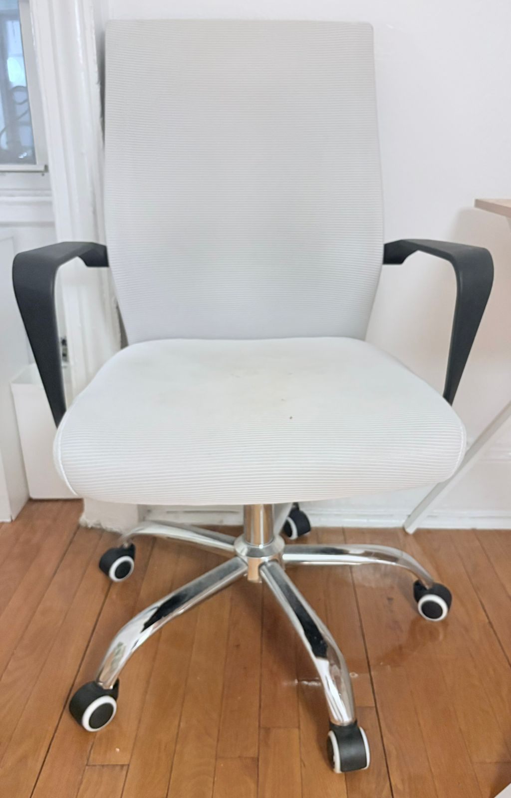 White Mesh Office Chair with Black Arms