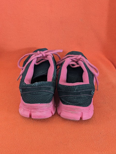 Size 9.5 pink and black ladies runners - no insoles - photo 3