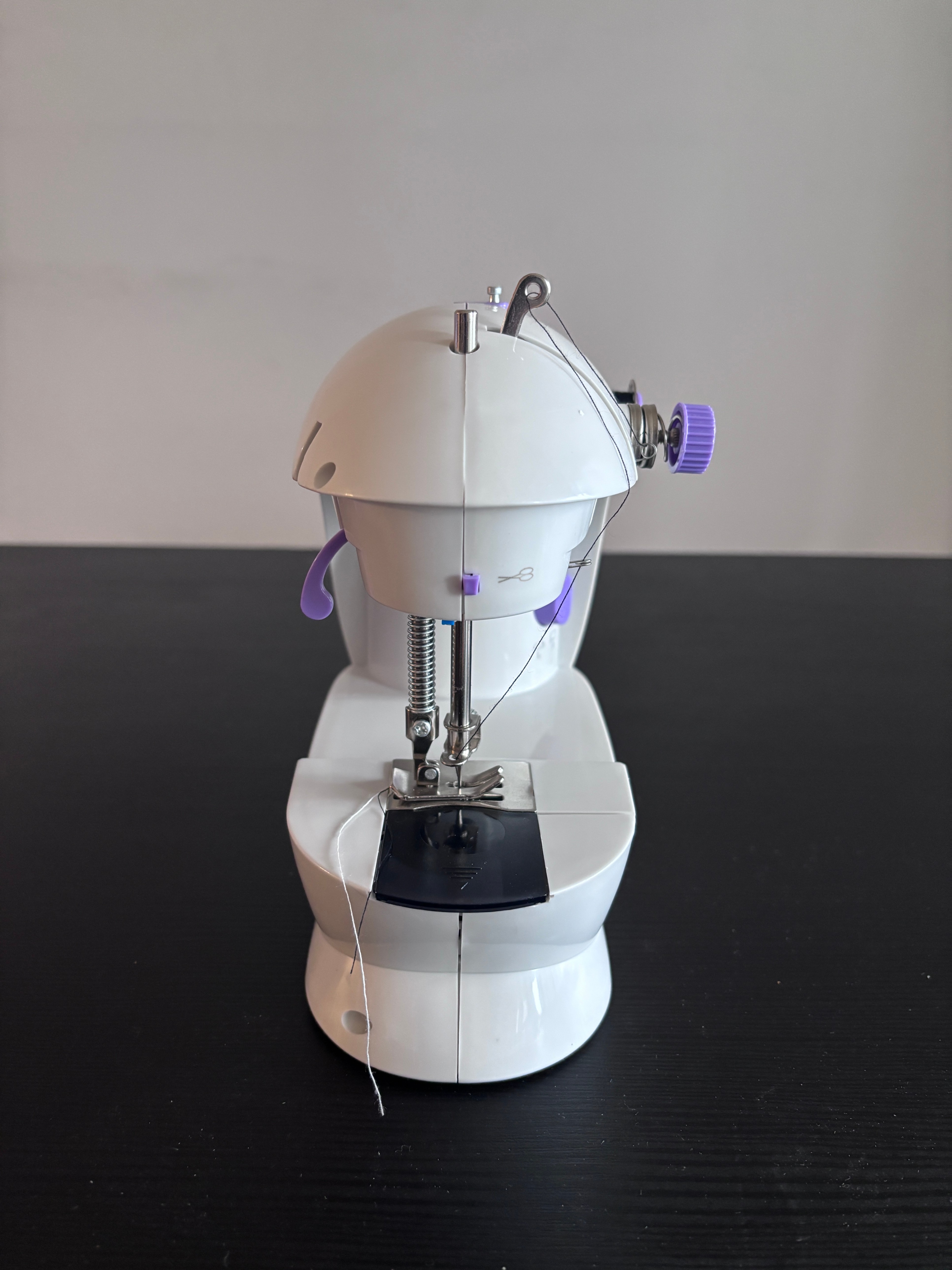 Mini Sewing machine - photo 2