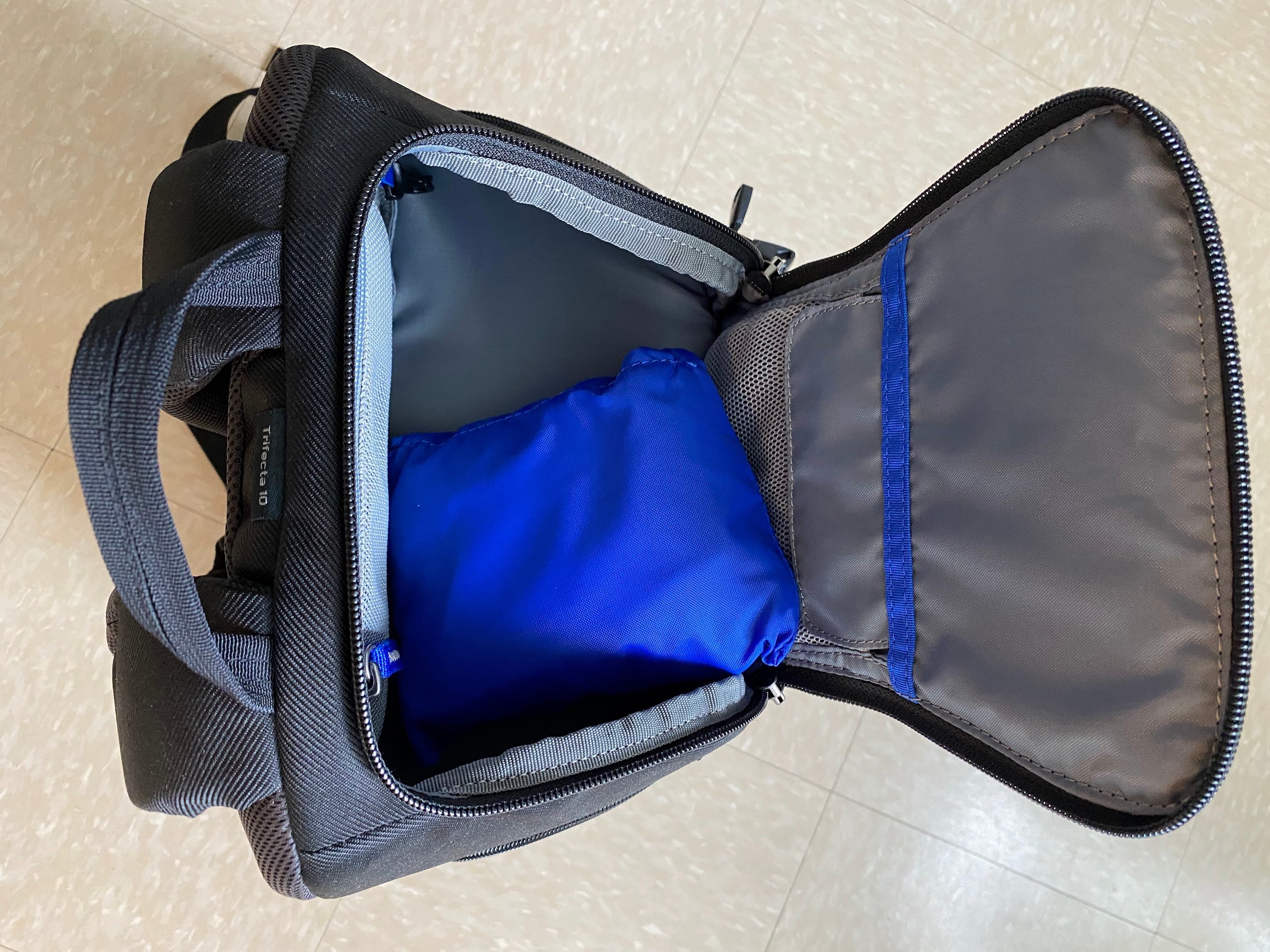 ThinkTank Trifecta 10 Backpack - DSLR - photo 5
