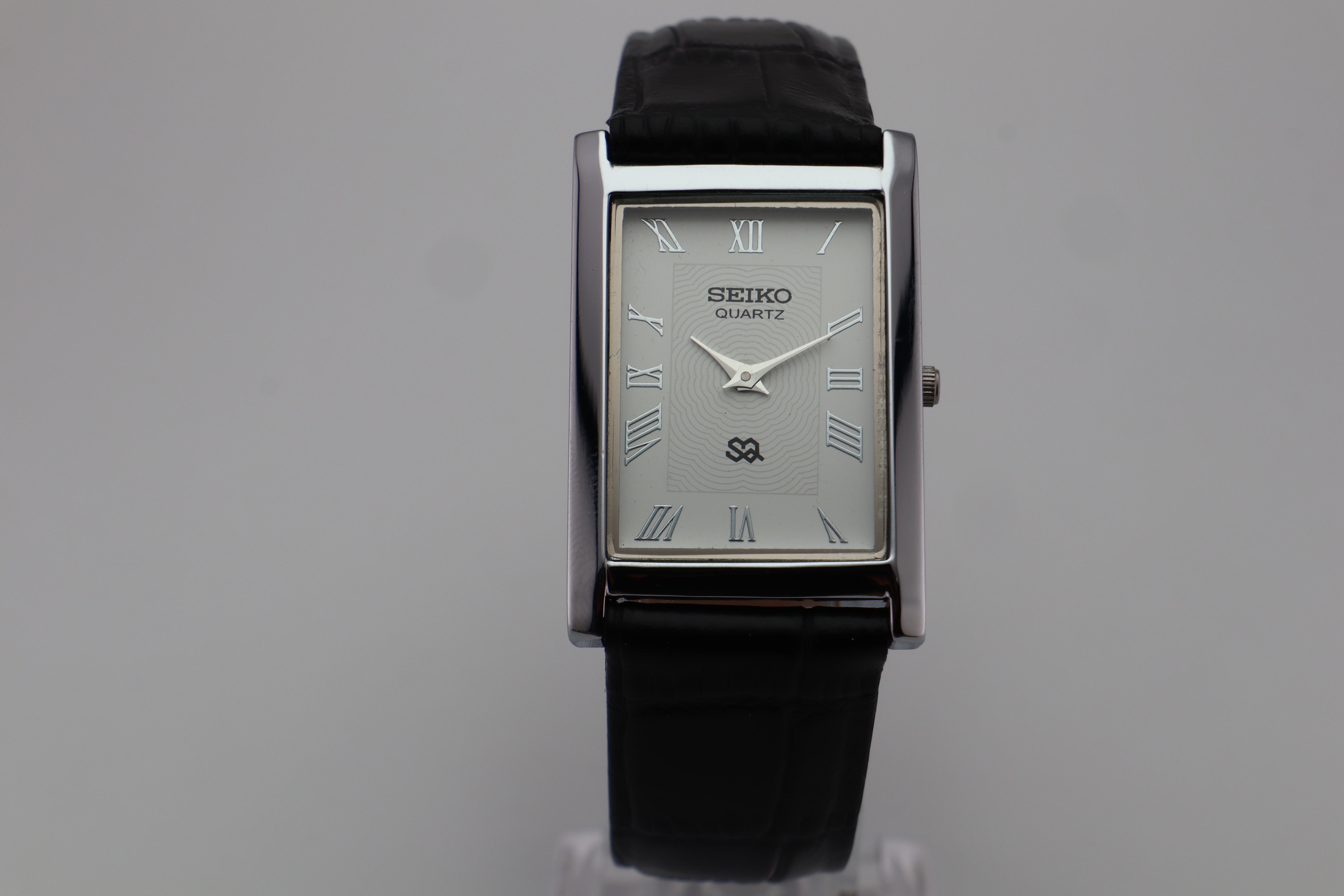 Refurbished Vintage Slim Tank Men’s Watch - photo 2