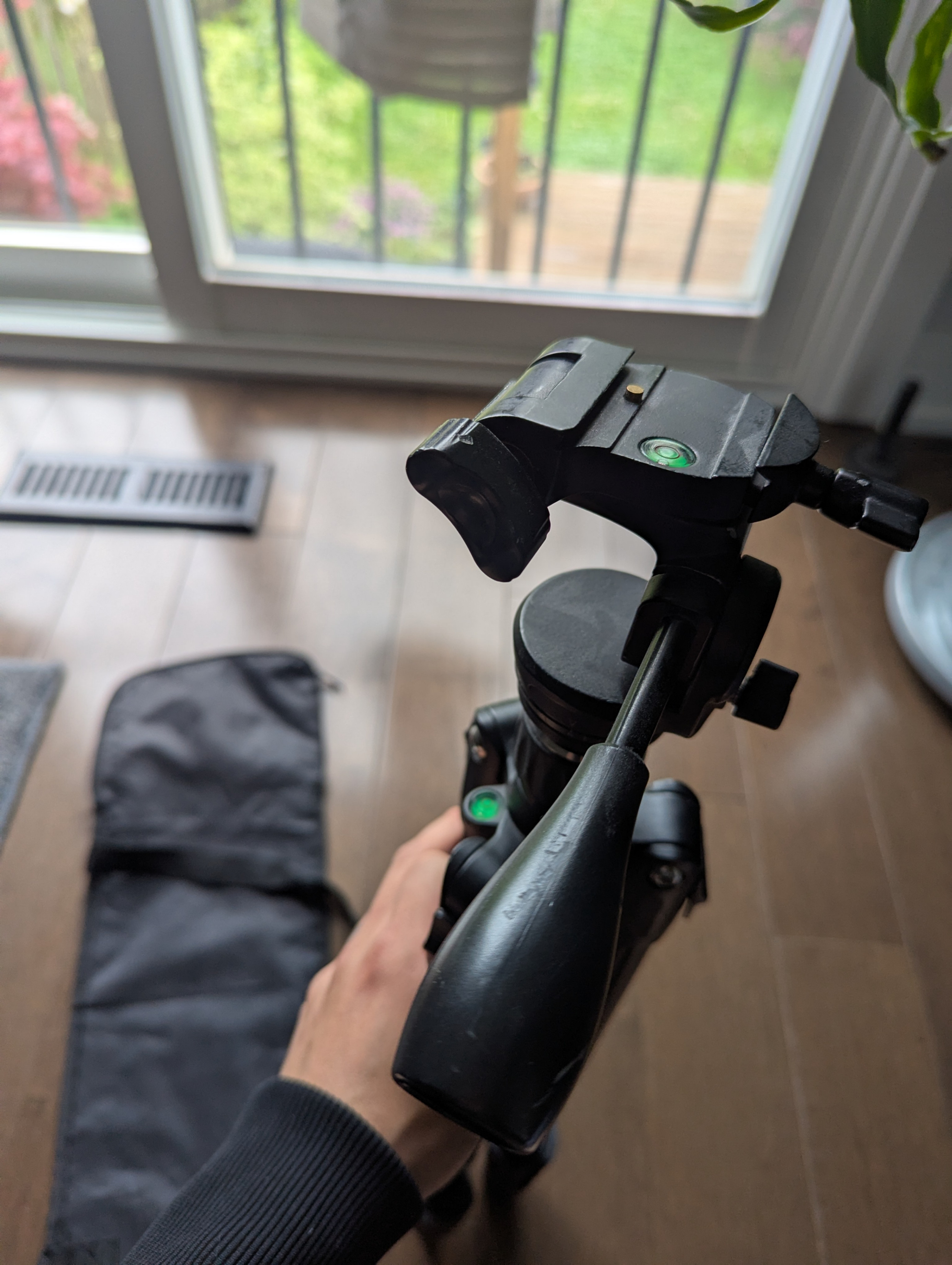Platinum Tripod (model PT TPM665-C) - photo 2