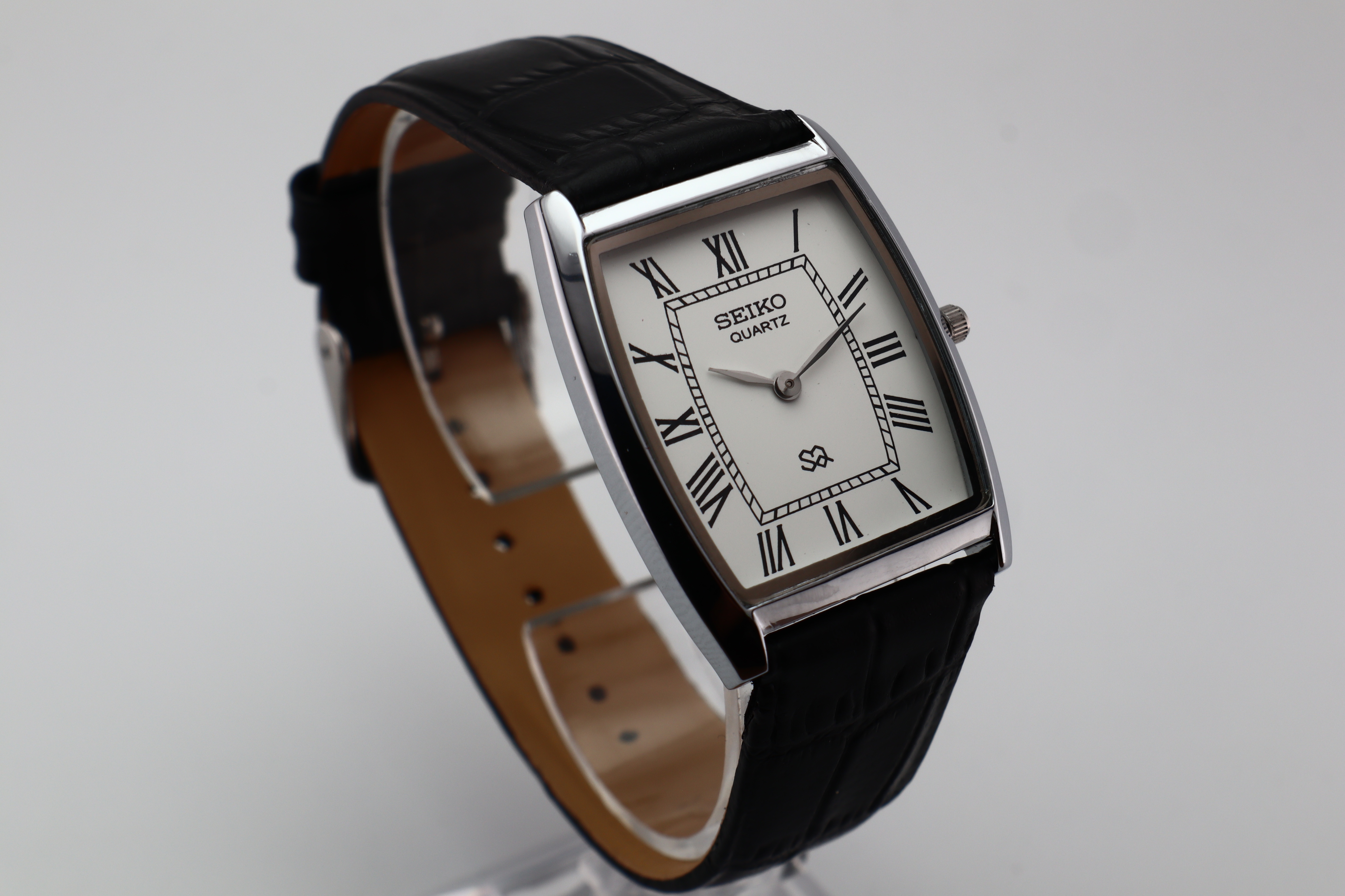 Refurbished Vintage Barrel Tank Men’s Watch