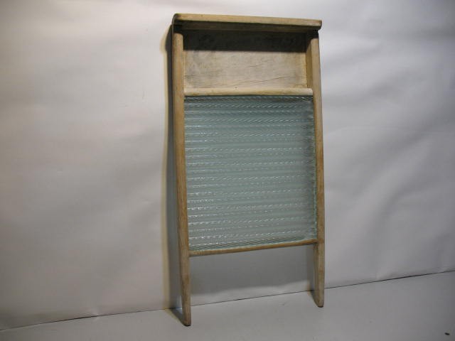Vintage Glass Washboard, Made in Canada - photo 2