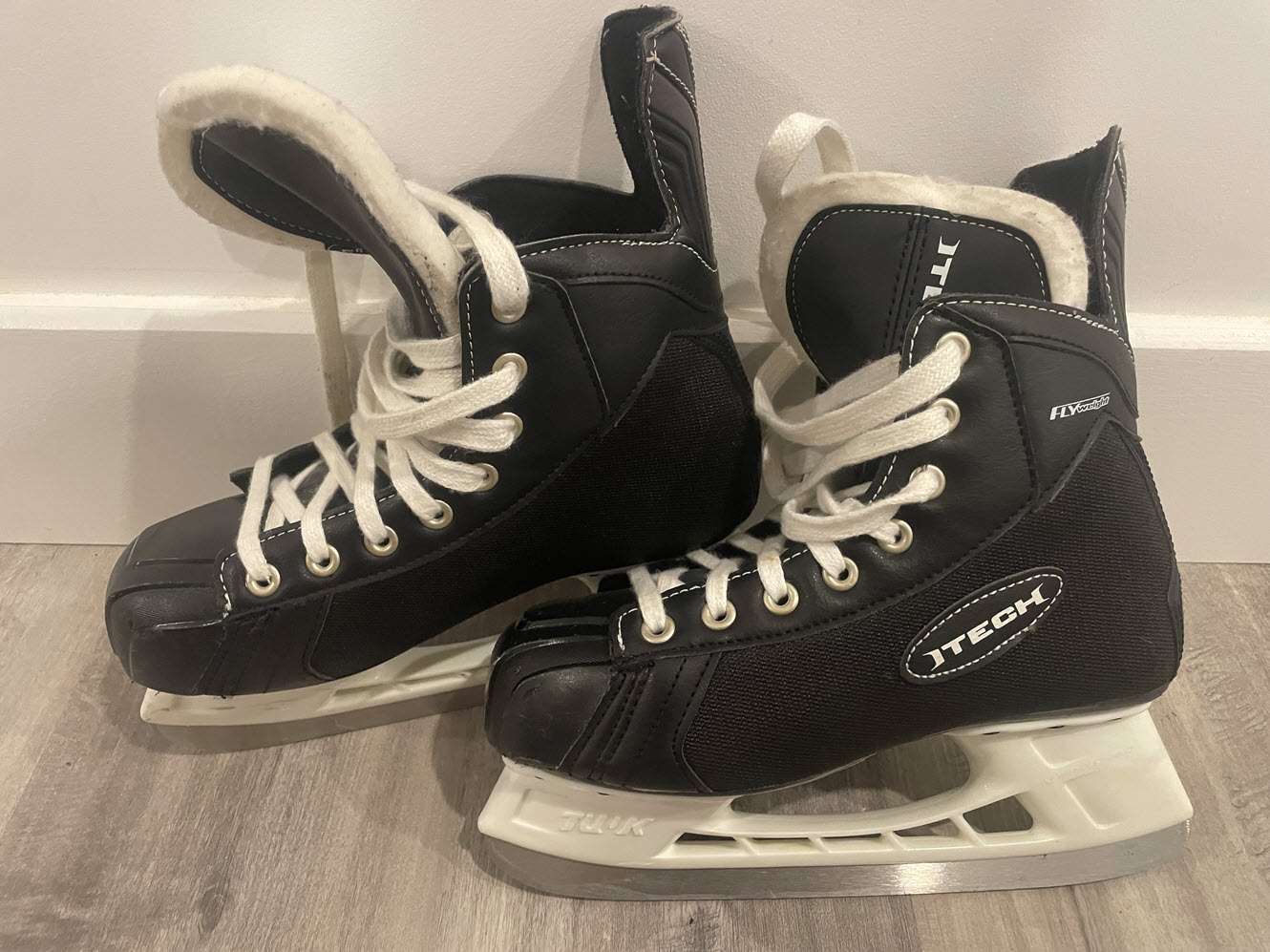Hockey Skates - Skate Size 5R
