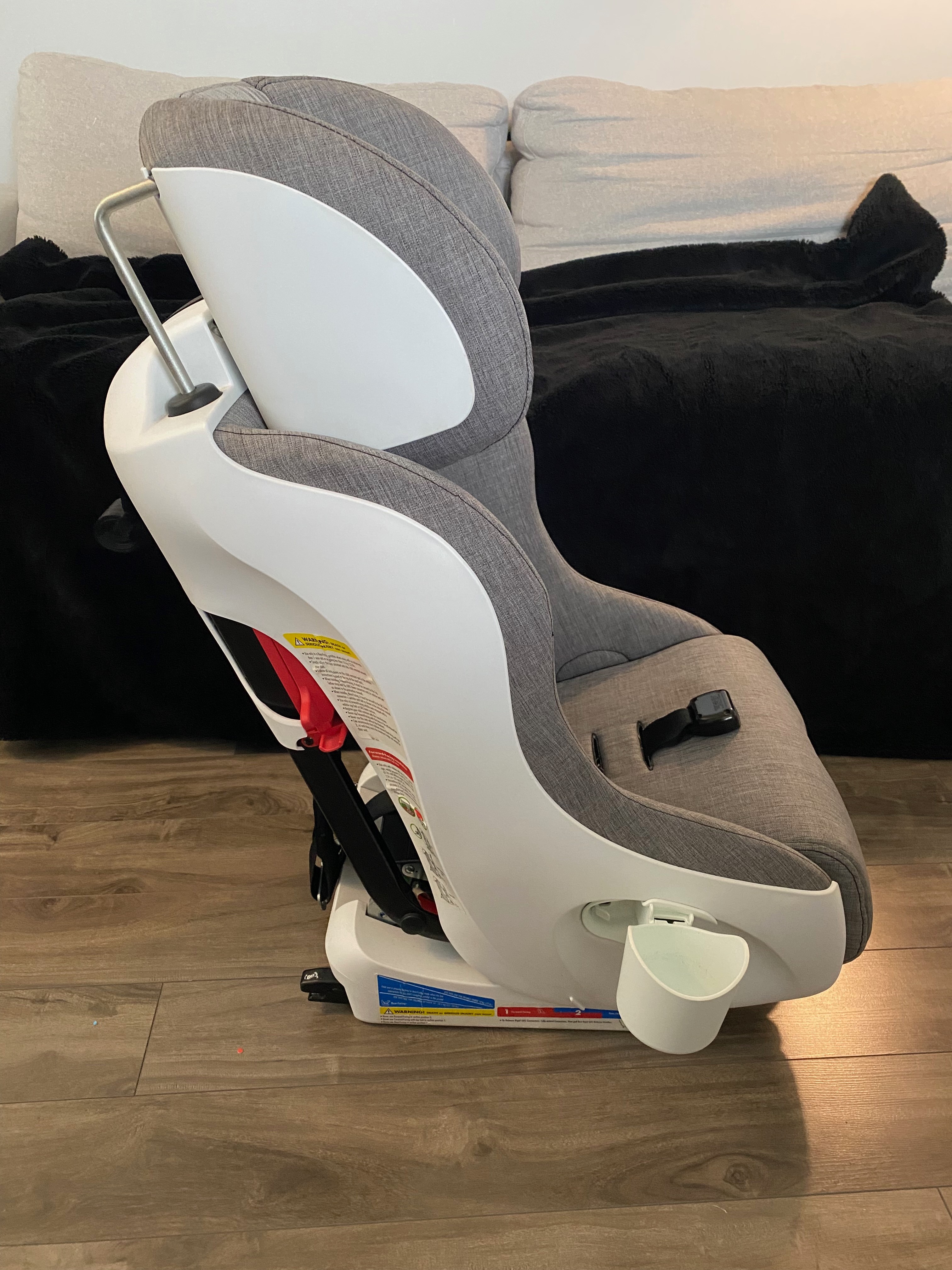 Clek Foonf Convertible Car Seat – Excellent Condition - photo 2