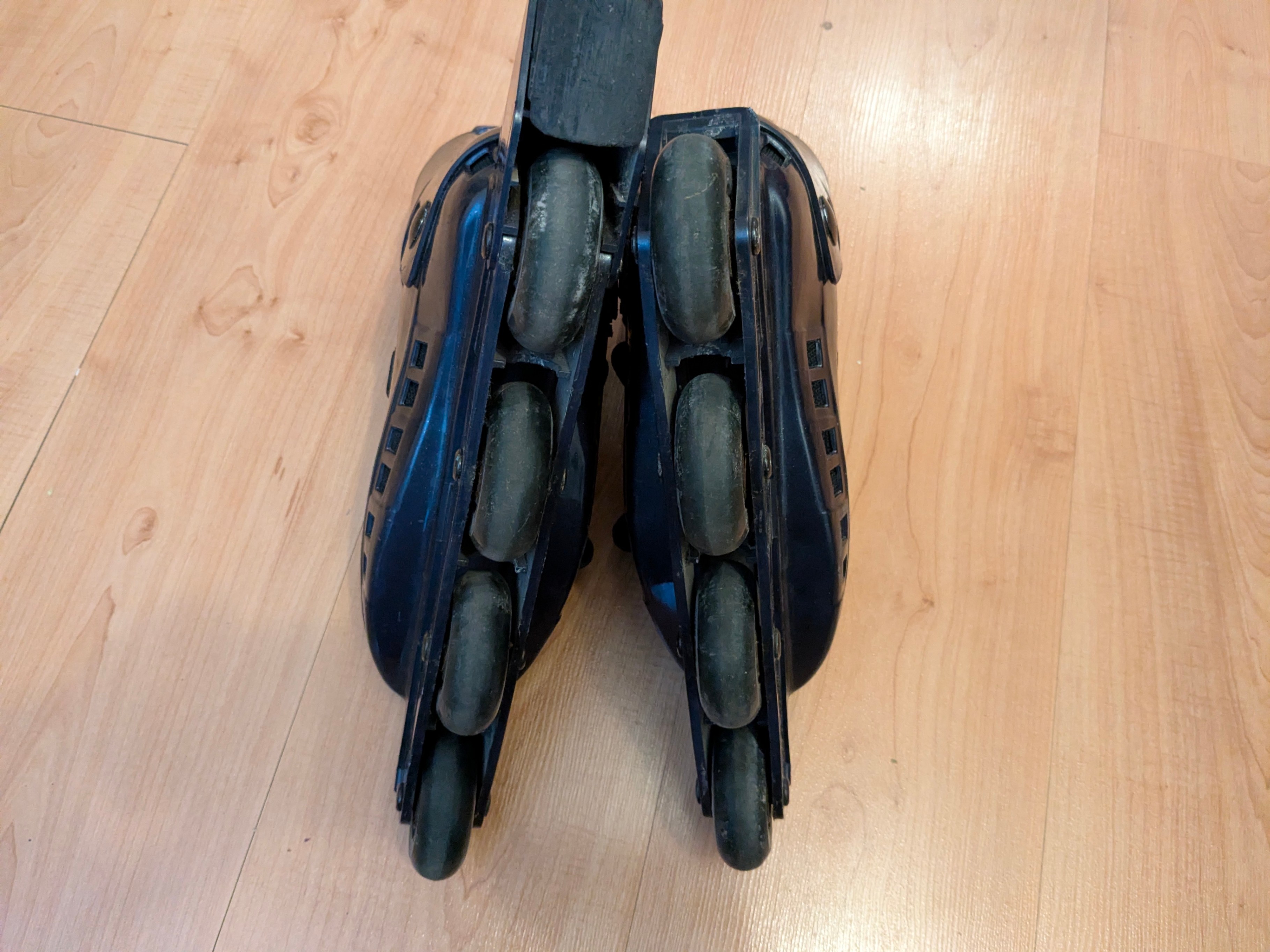 Free: Rollerblades size 8 (need new straps) READ AD - photo 3