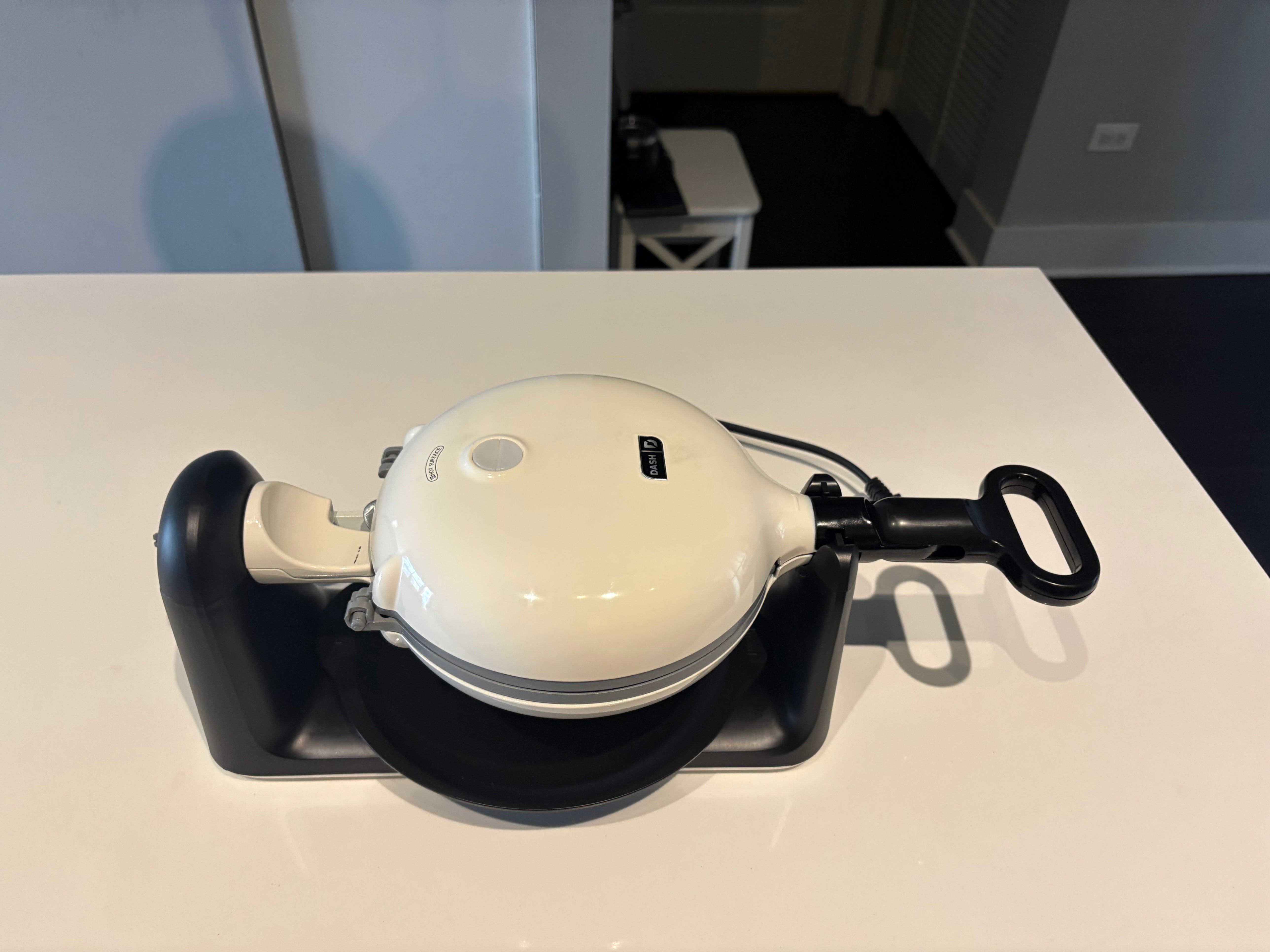 Nonstick Ceramic Flip Belgian Style Waffle Maker