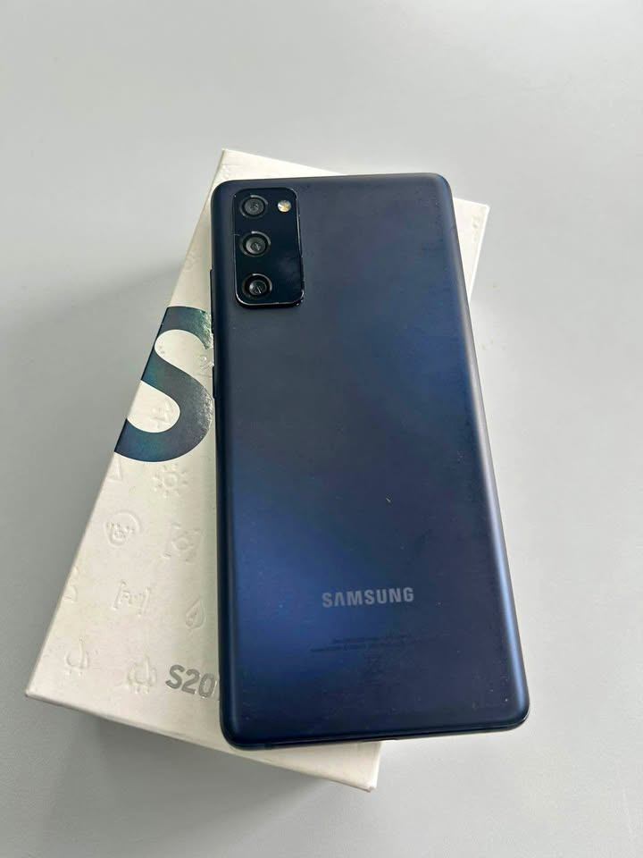 🌺 Samsung S20FE 128GB 🌺 Unlocked for Sale!