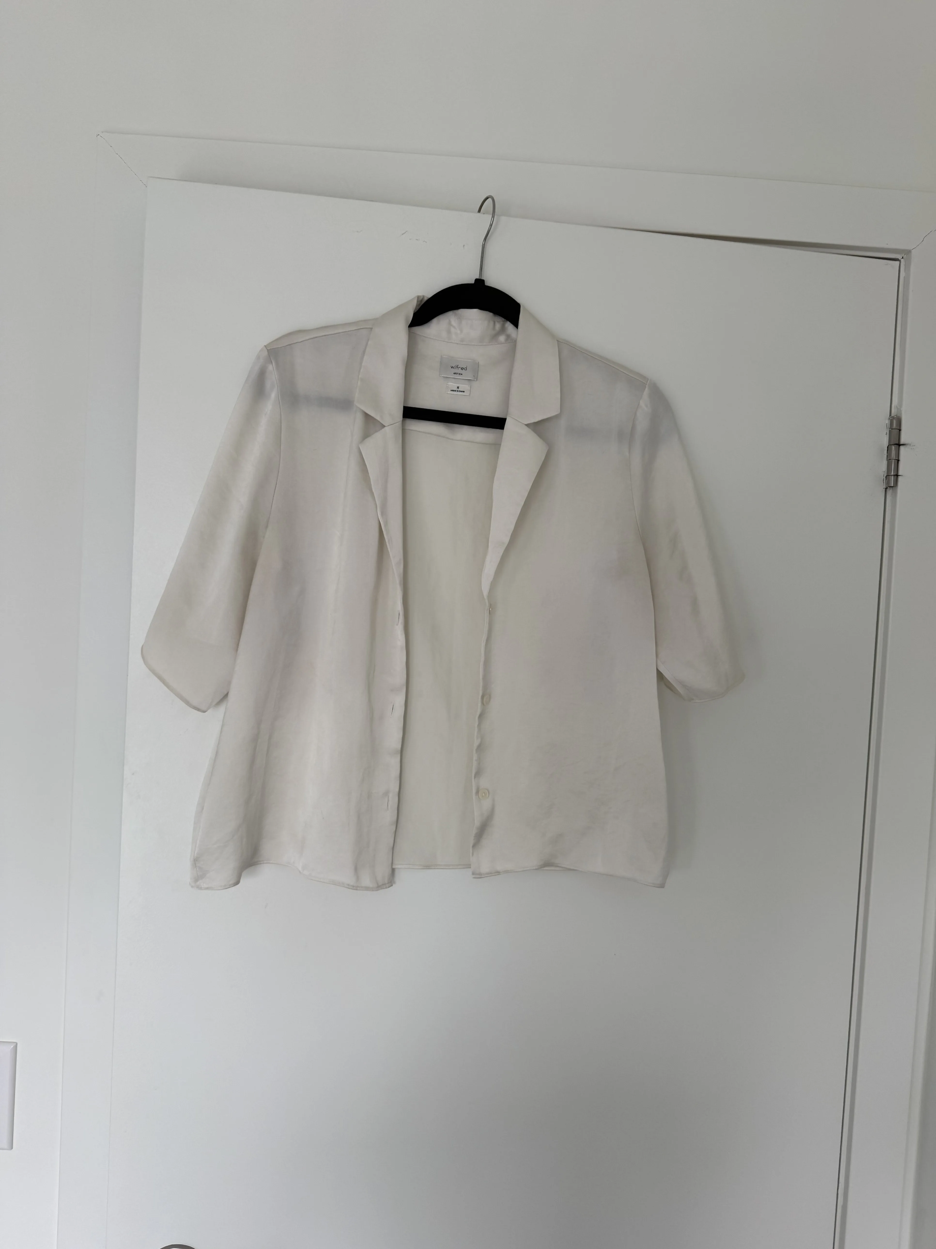 Wilfred / Aritzia Pearle Blouse (Size M) - photo 4