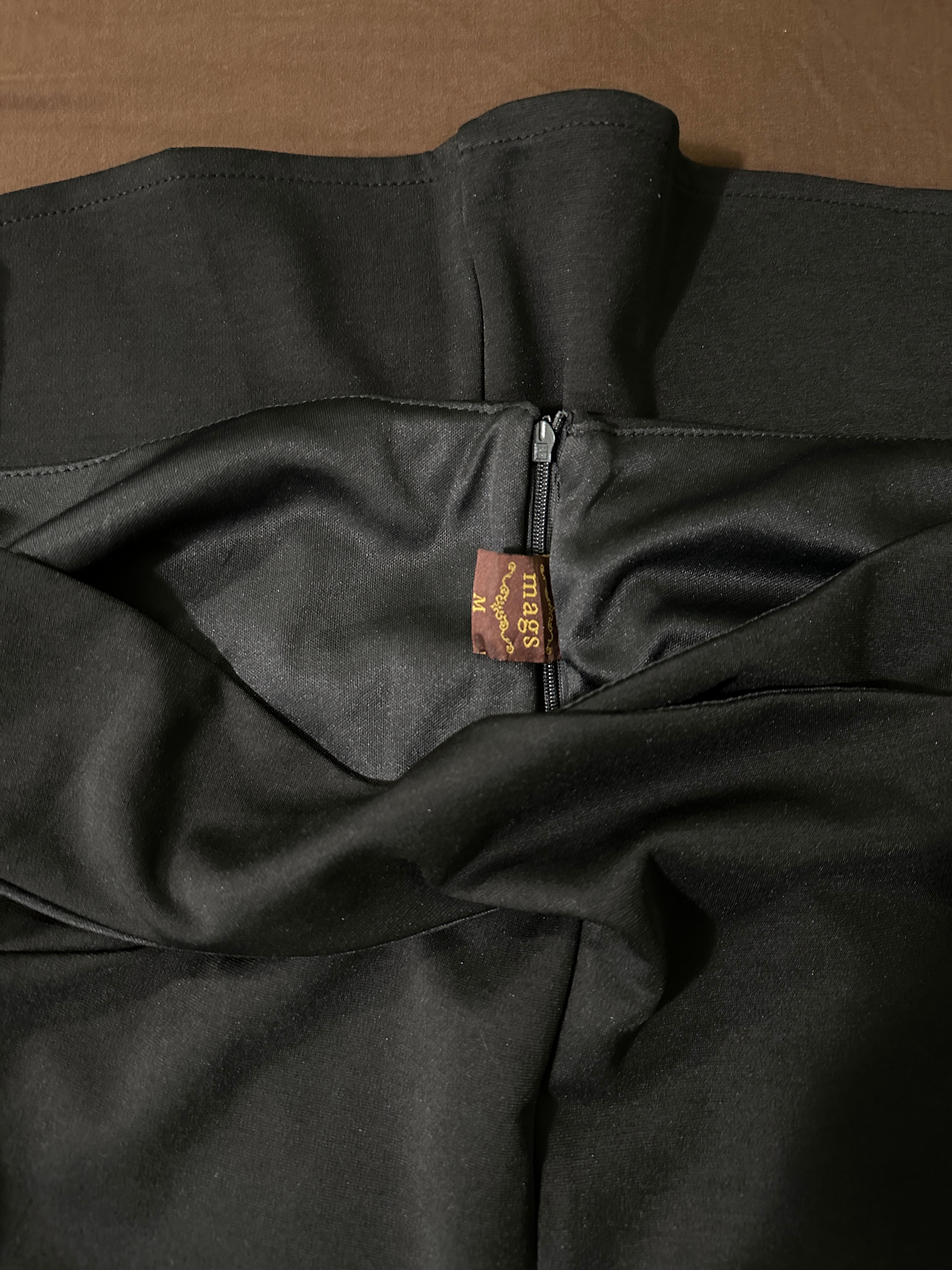 [new] Mags - Black Off-Shoulder Halter Dress - photo 5