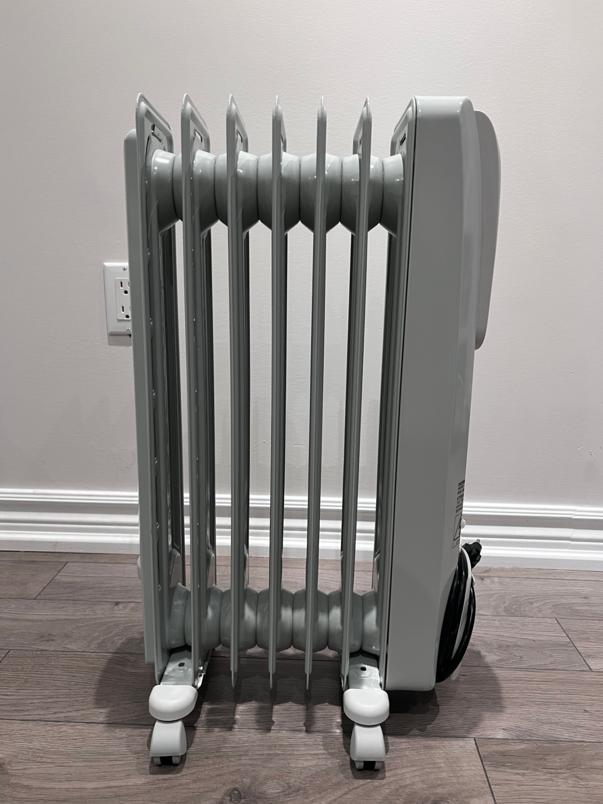 De'Longhi 1500W Oil-Filled Radiant Heater - photo 2