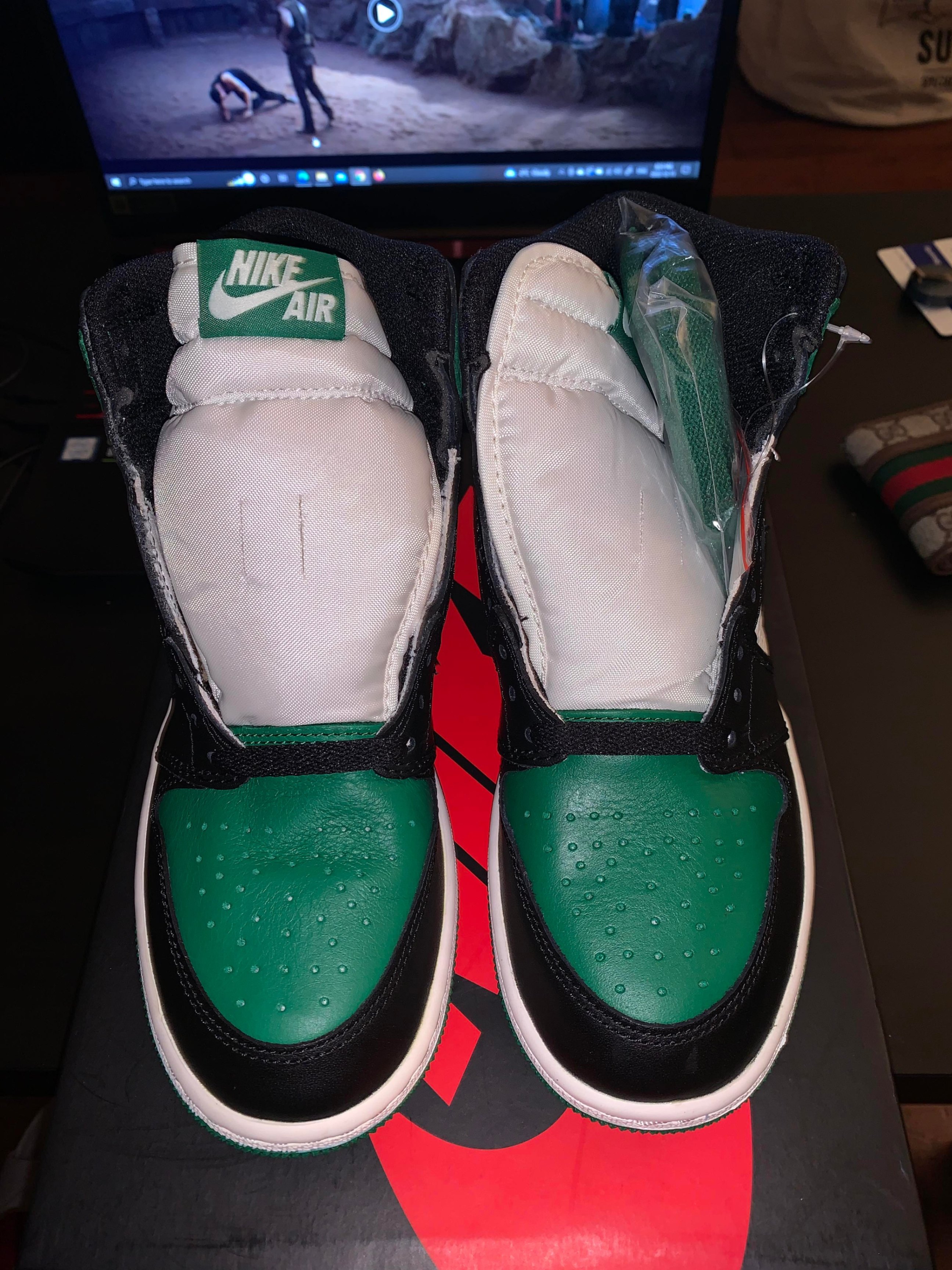 Jordan 1 Retro High Pine Green (GS) - photo 3