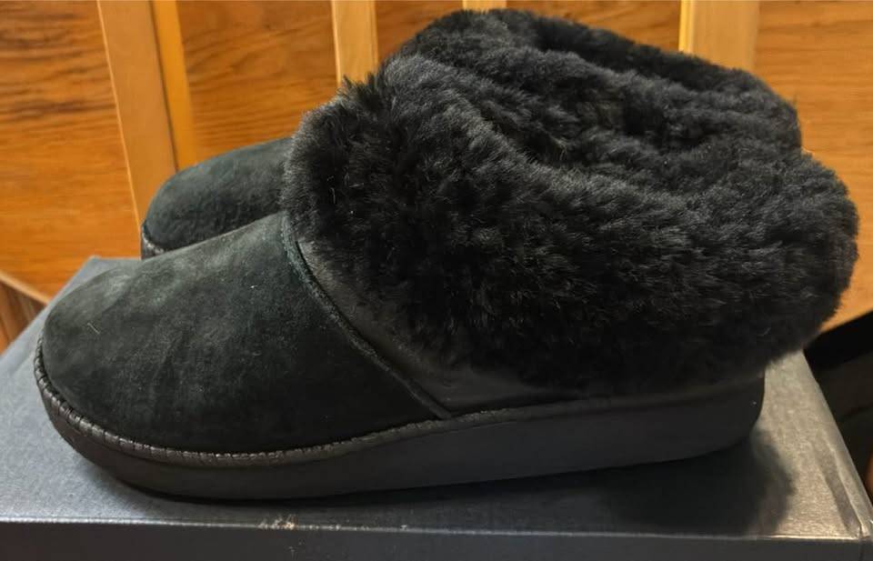 New in box OluKai LU’I Lava Rock Black Slippers size ladies 6 - photo 4