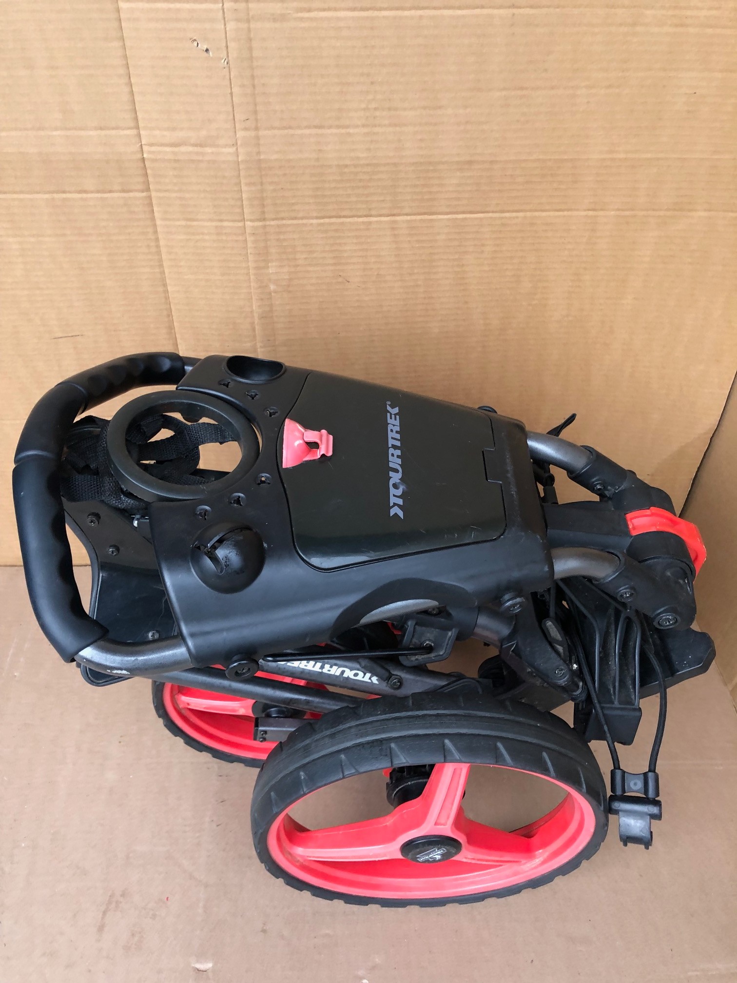 Cube Cart - 3-wheel golf push cart in excellent condition - photo 4