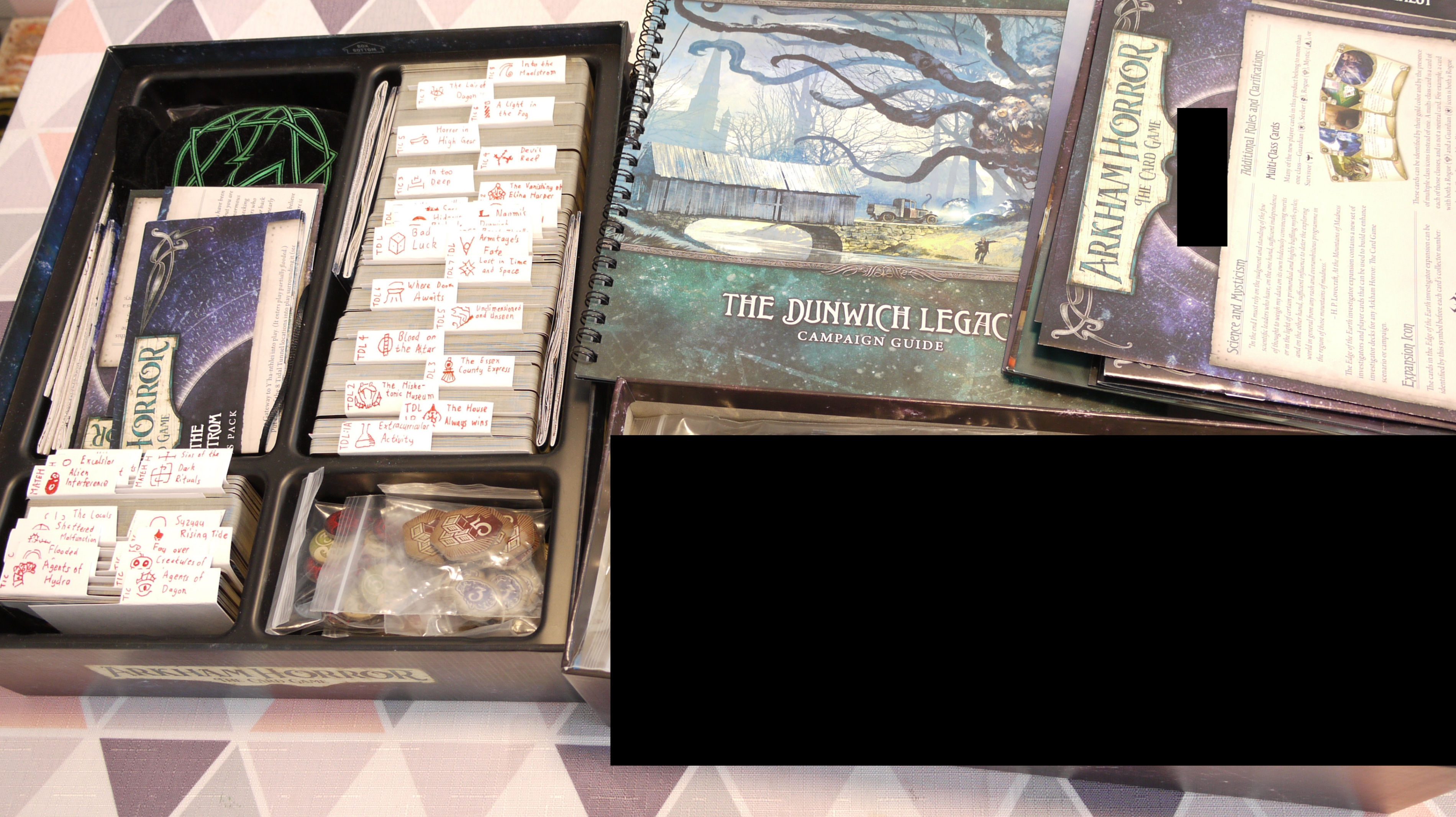 Arkham Horror LCG collection (Core + 3 campaigns + extras) - photo 2