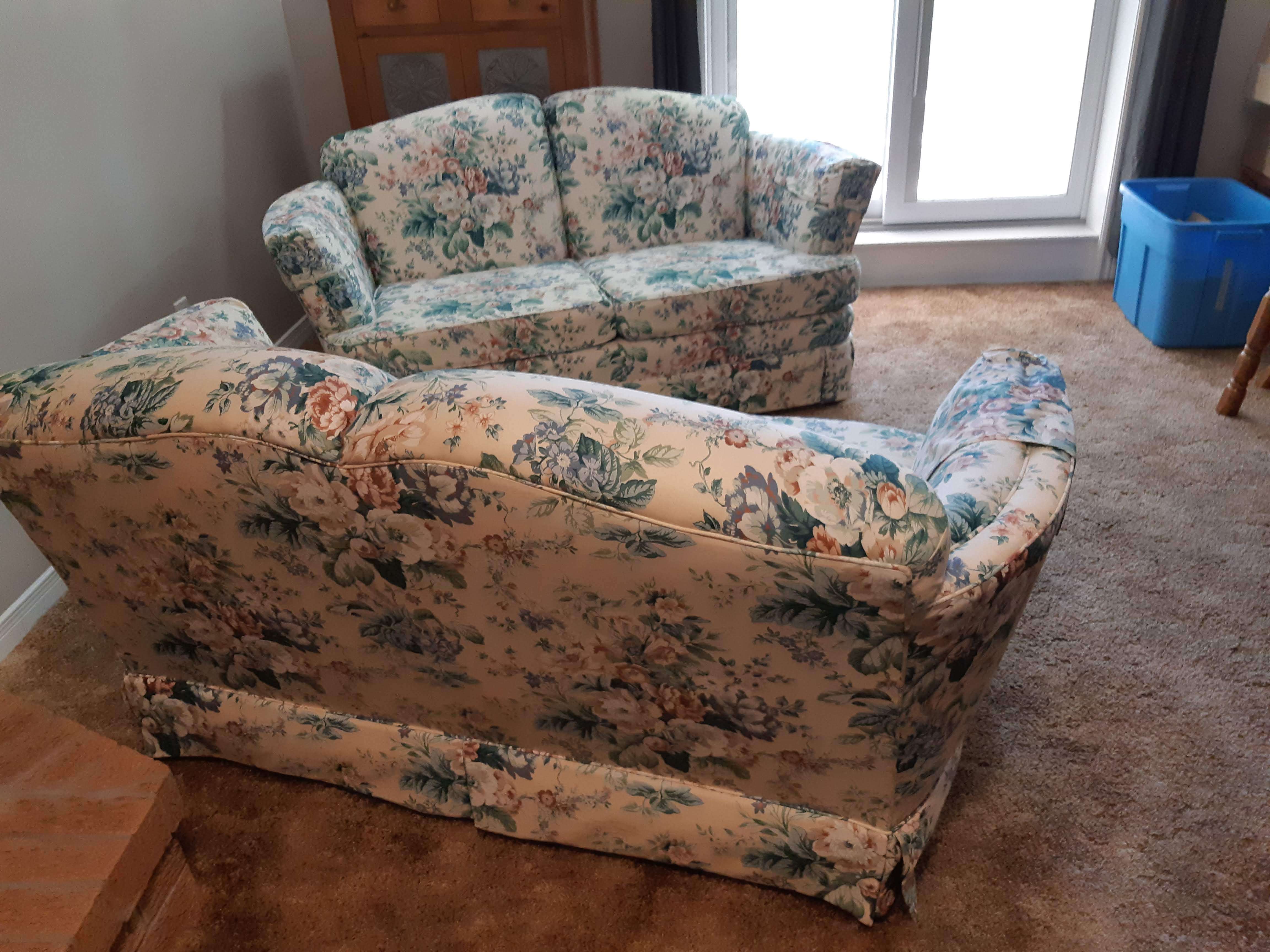 Pair of Loveseats - photo 3
