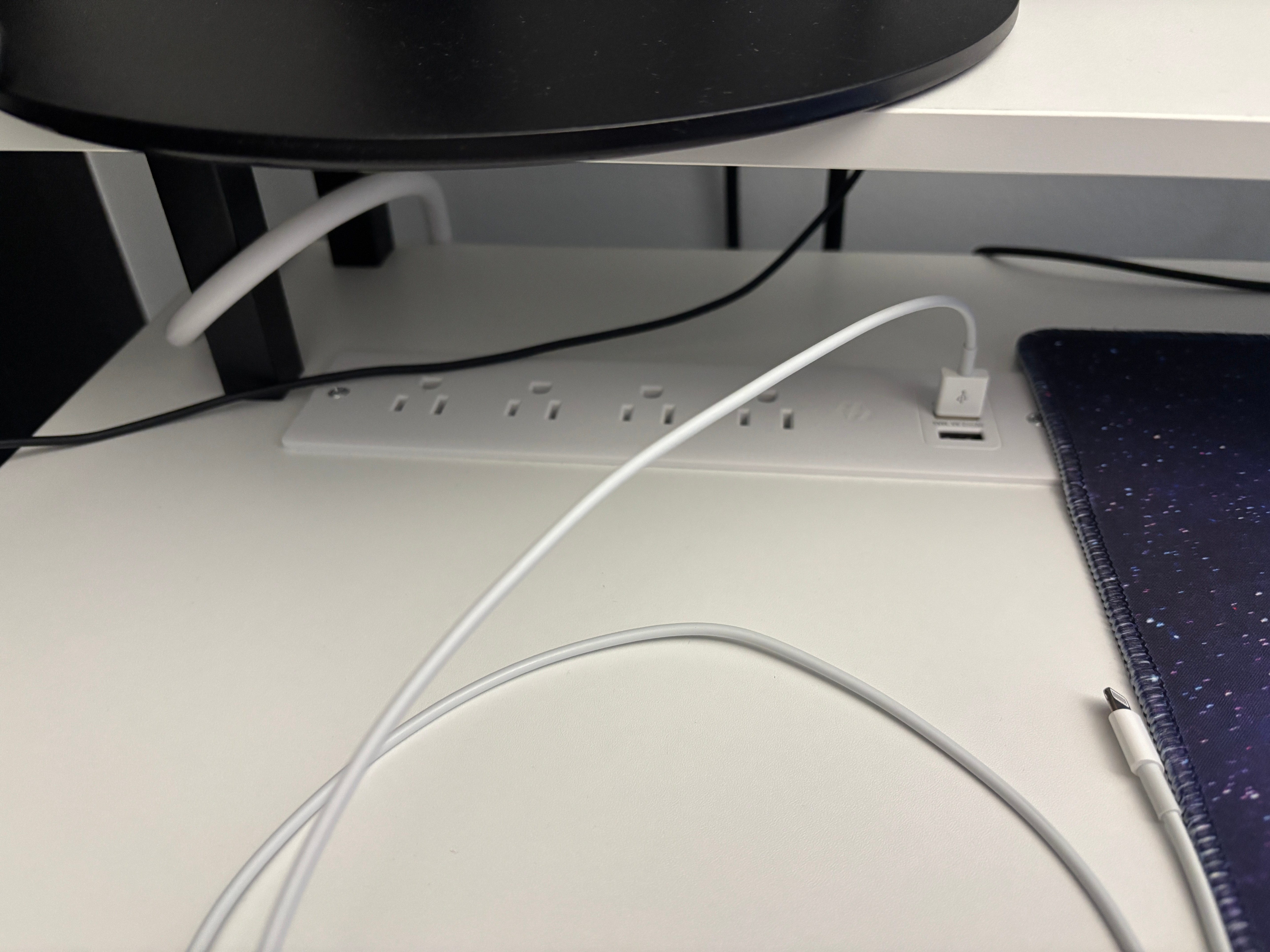L-Shaped Desk – White & Black Metal Frame - photo 4