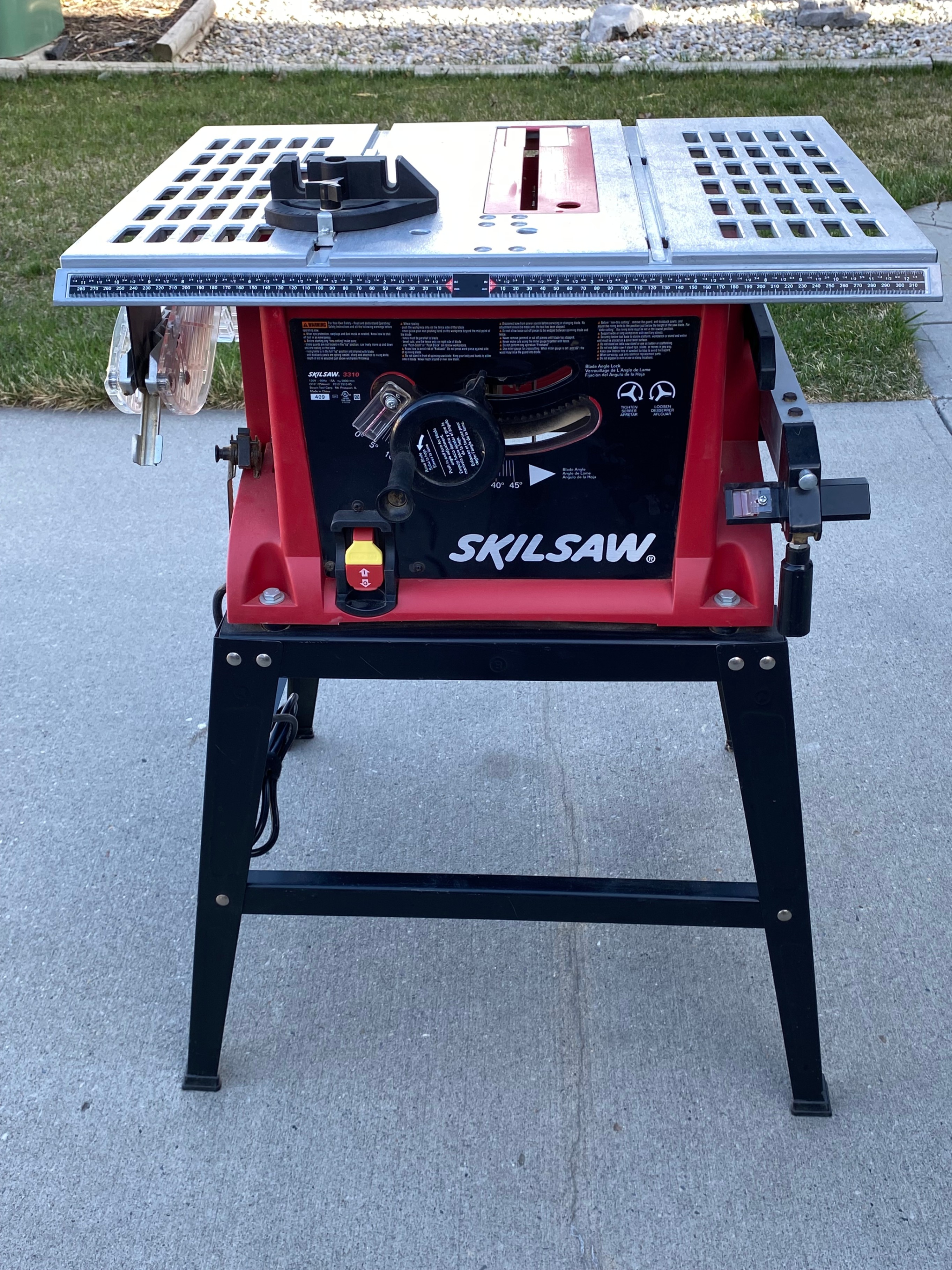 SKIL 10-in 15-Amp Table Saw