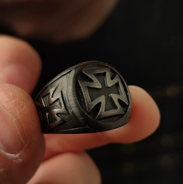 Men's Cross Ring