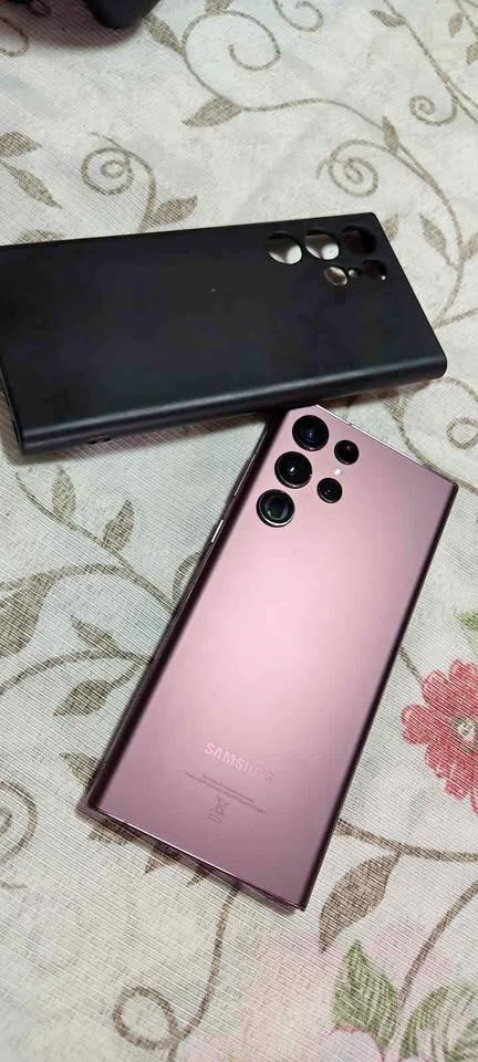 ⭐️ Samsung S22 Ultra ⭐️ 128GB Unlocked for Sale!