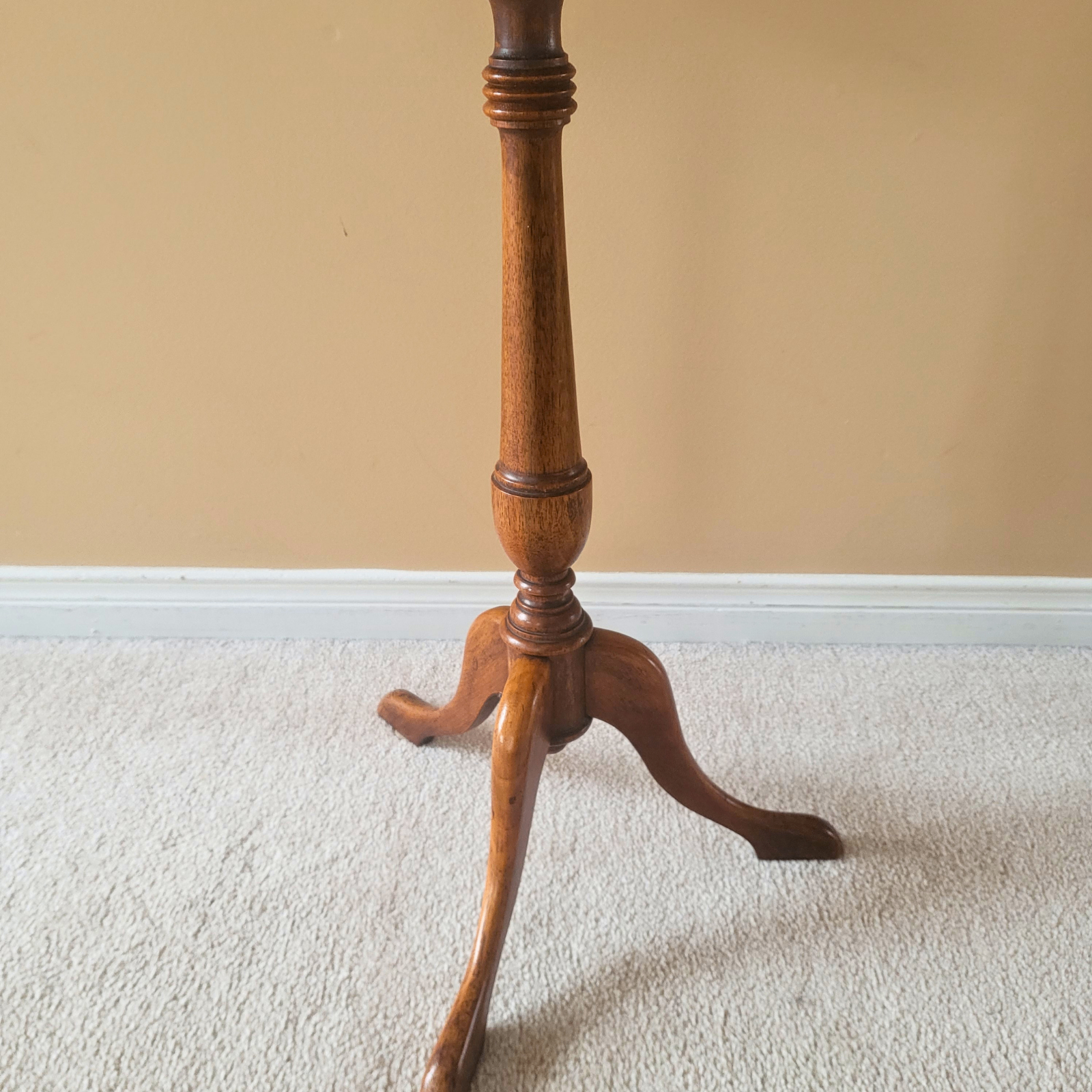 Price DROP - Solid Century Antique Wood Side Table - South Ajax - photo 3