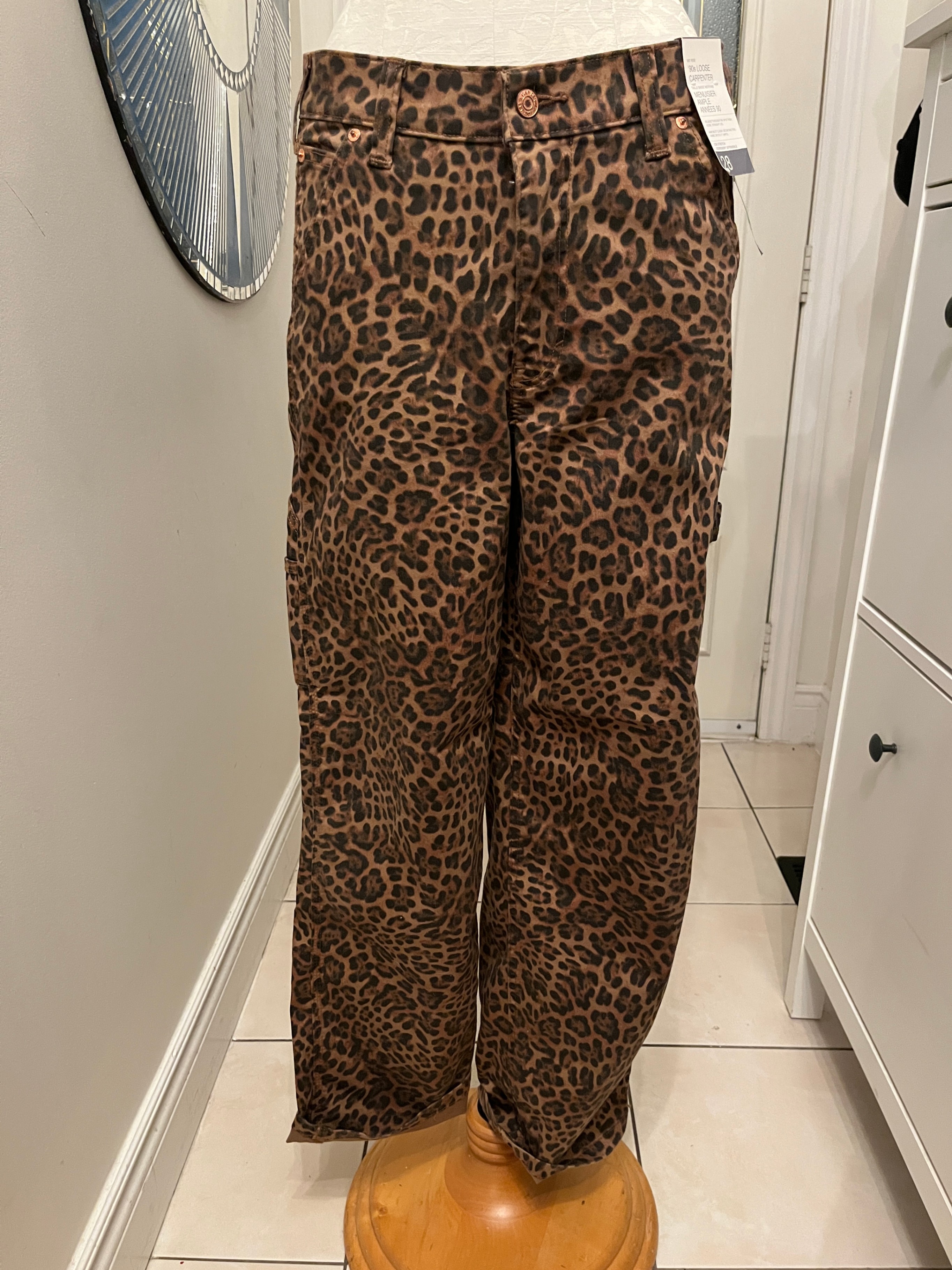 Gap '90s Loose Carpenter Leopard Print Jeans Size 28