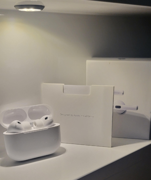 Apple AirPods Pro 3 – AppleCare+ Active | $100 Negotiable - photo 5