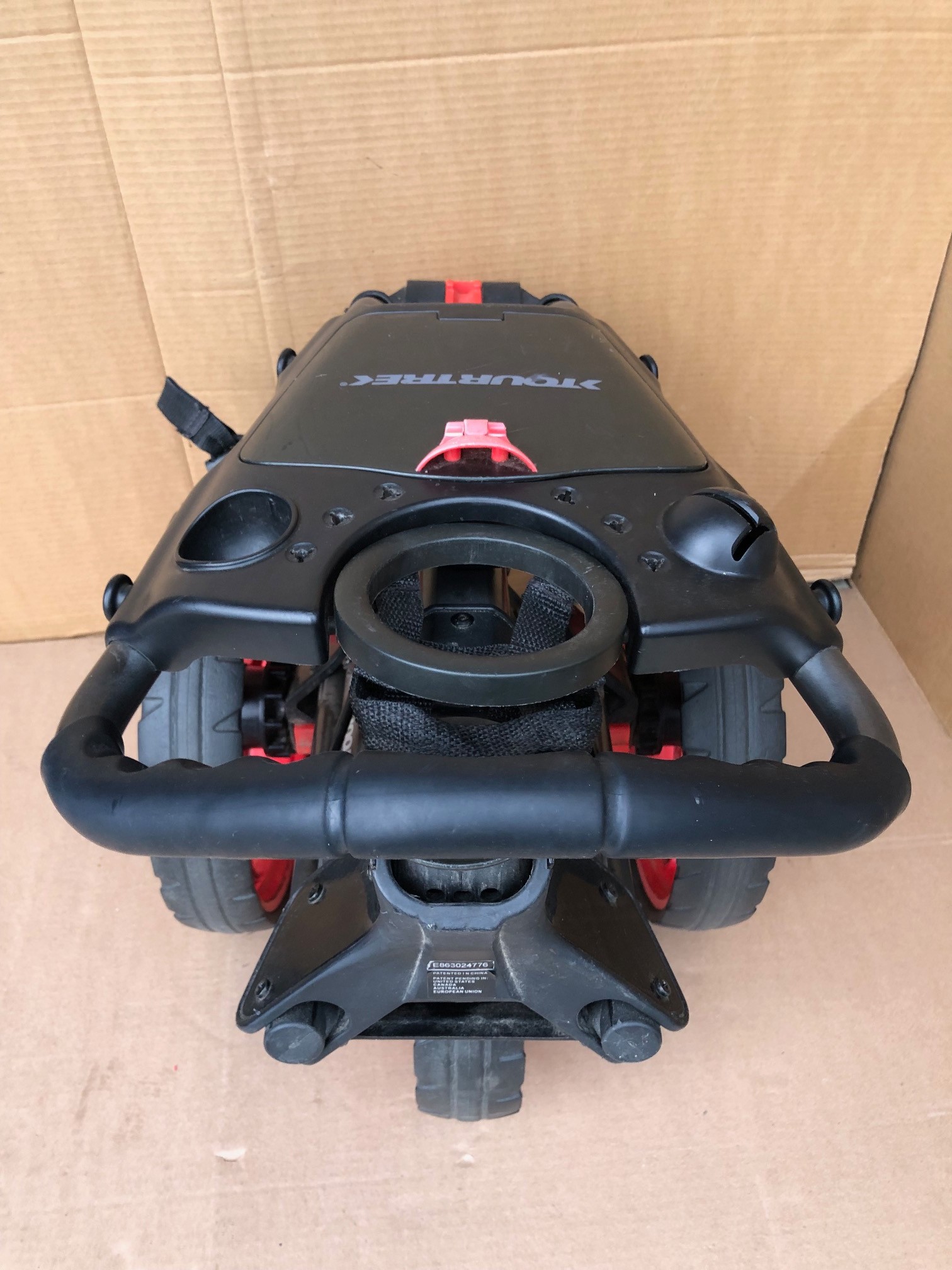 Cube Cart - 3-wheel golf push cart in excellent condition - photo 3