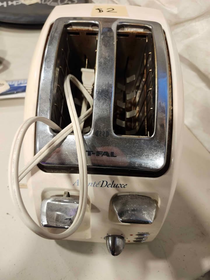 T-Fal Toaster - photo 2