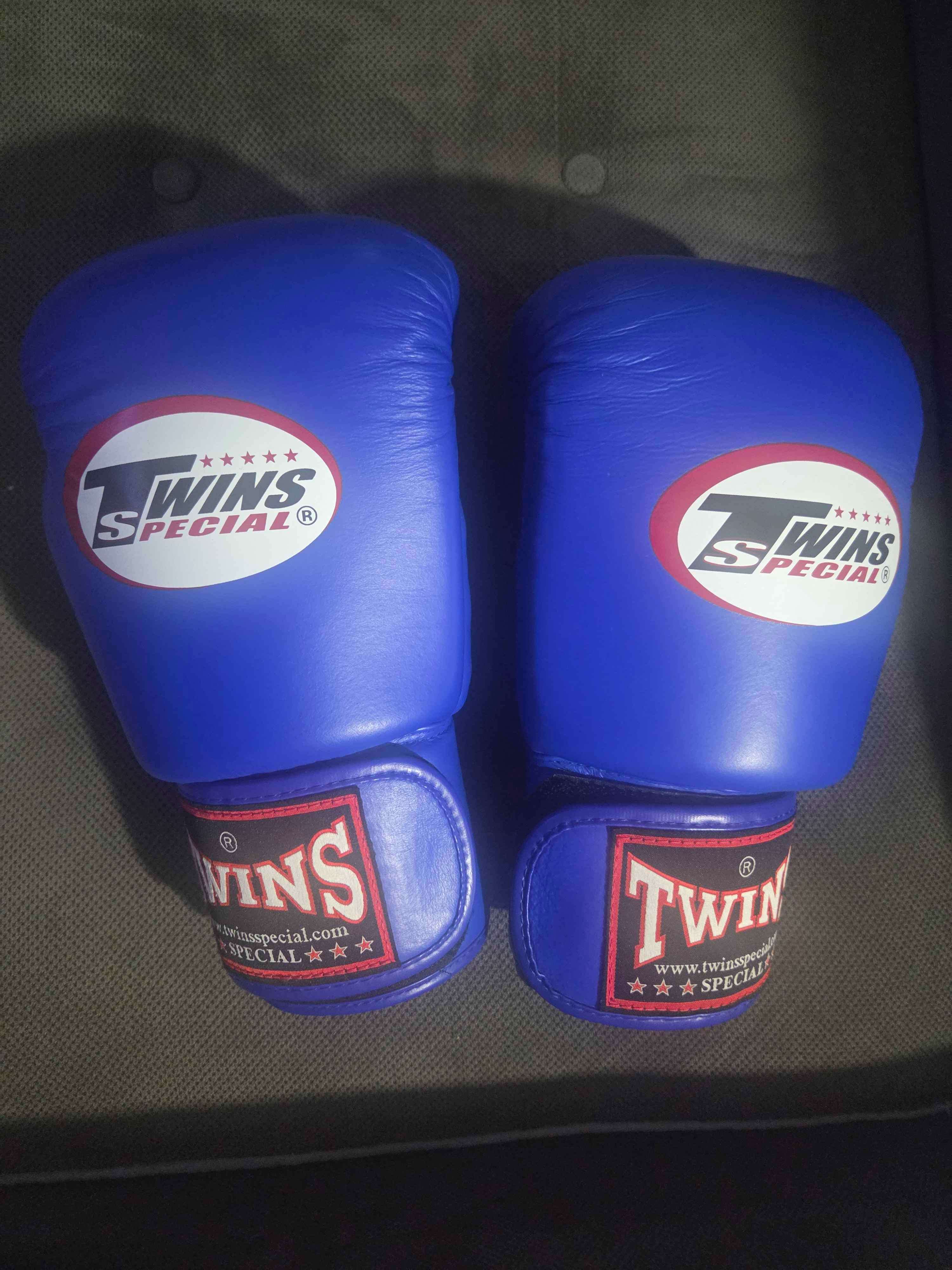 Twins Special BGVL3 Boxing Gloves - 12oz - Blue