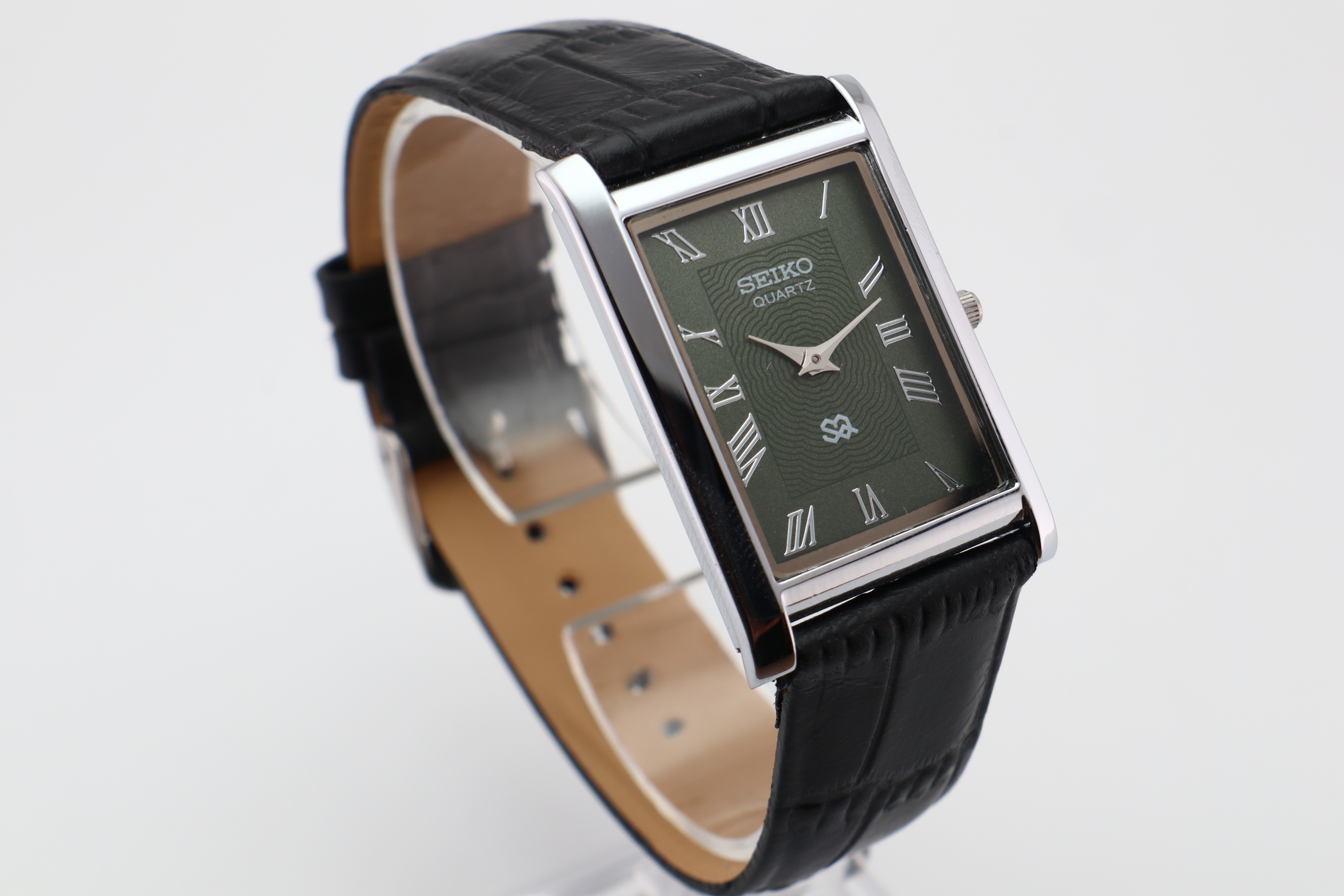 Refurbished Vintage Slim Tank Men’s Watch
