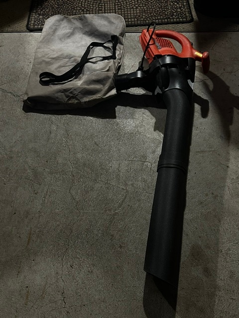 Black and Decker 3-in-1 electric unit