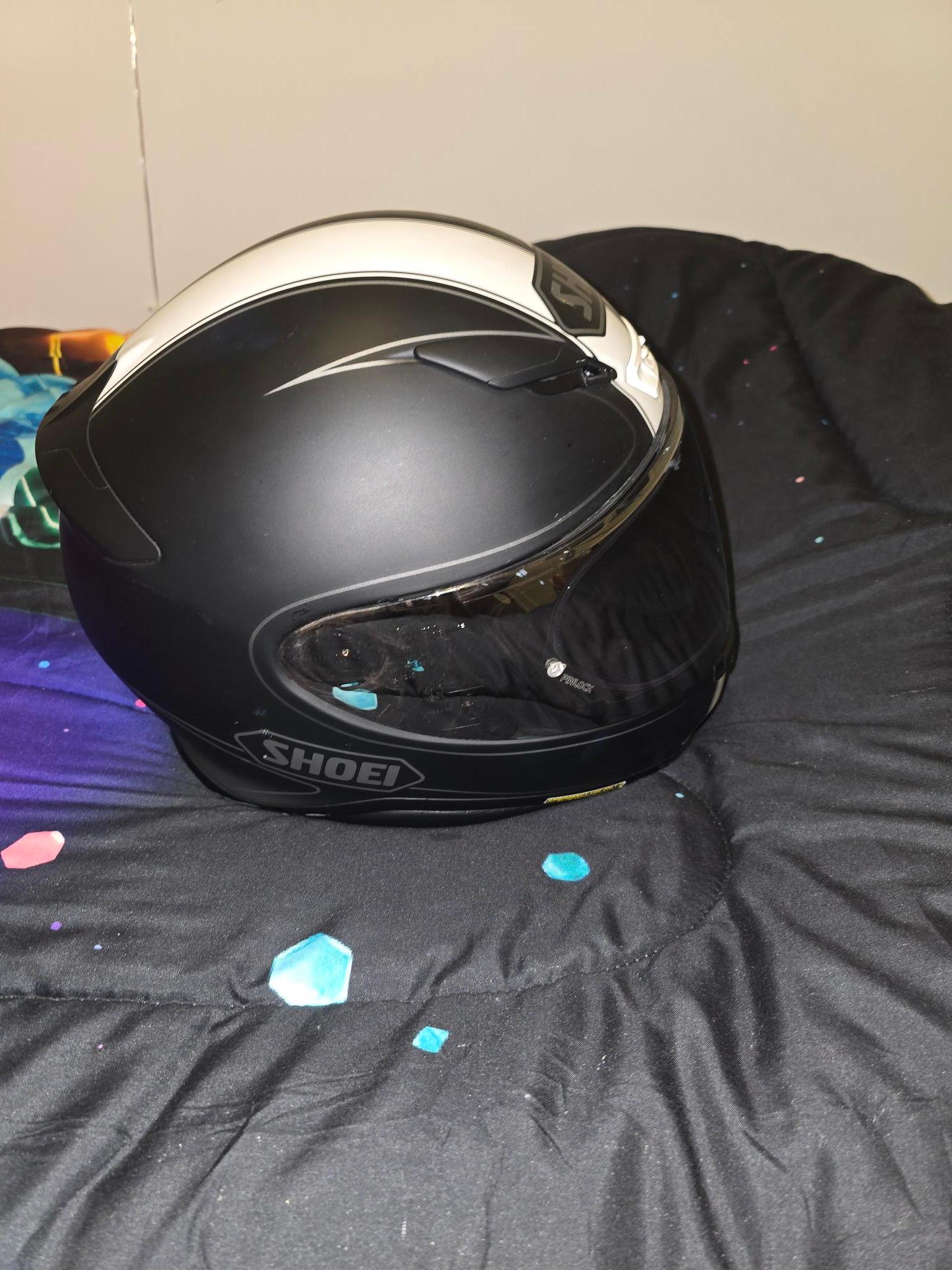 motorcycle helmet - photo 4