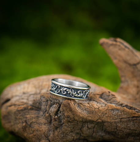Ornate Silver Tone Ring
